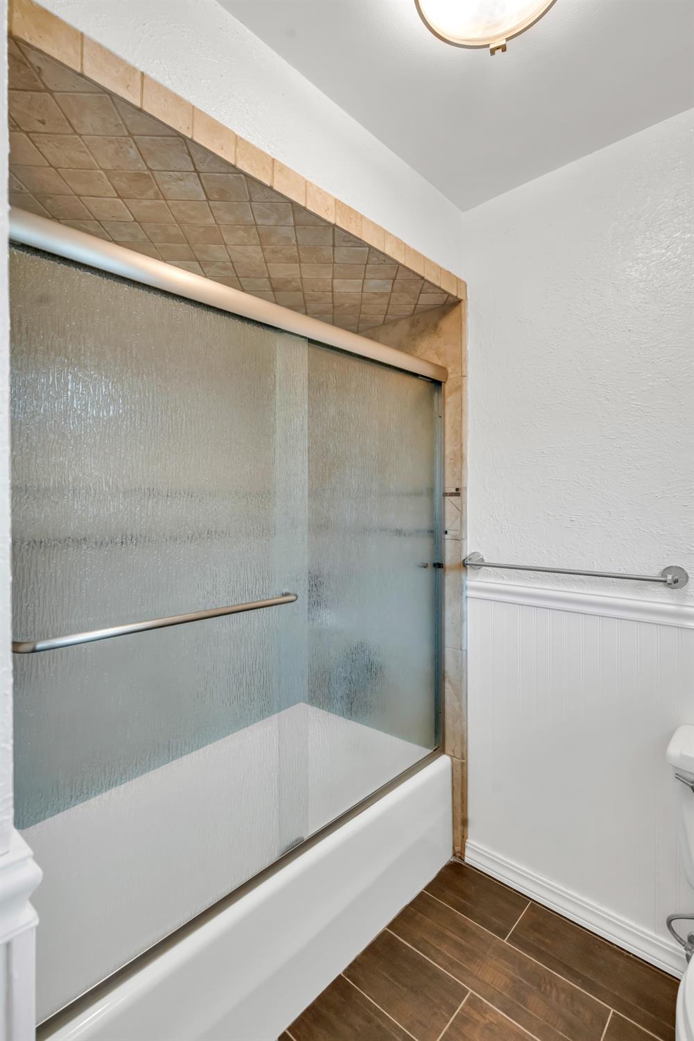 Detail Gallery Image 33 of 64 For 4644 American River Dr, Sacramento,  CA 95864 - 5 Beds | 3 Baths