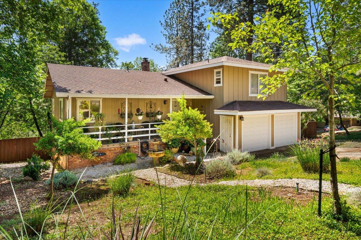 Alta Sierra Drive, Grass Valley, California image 5