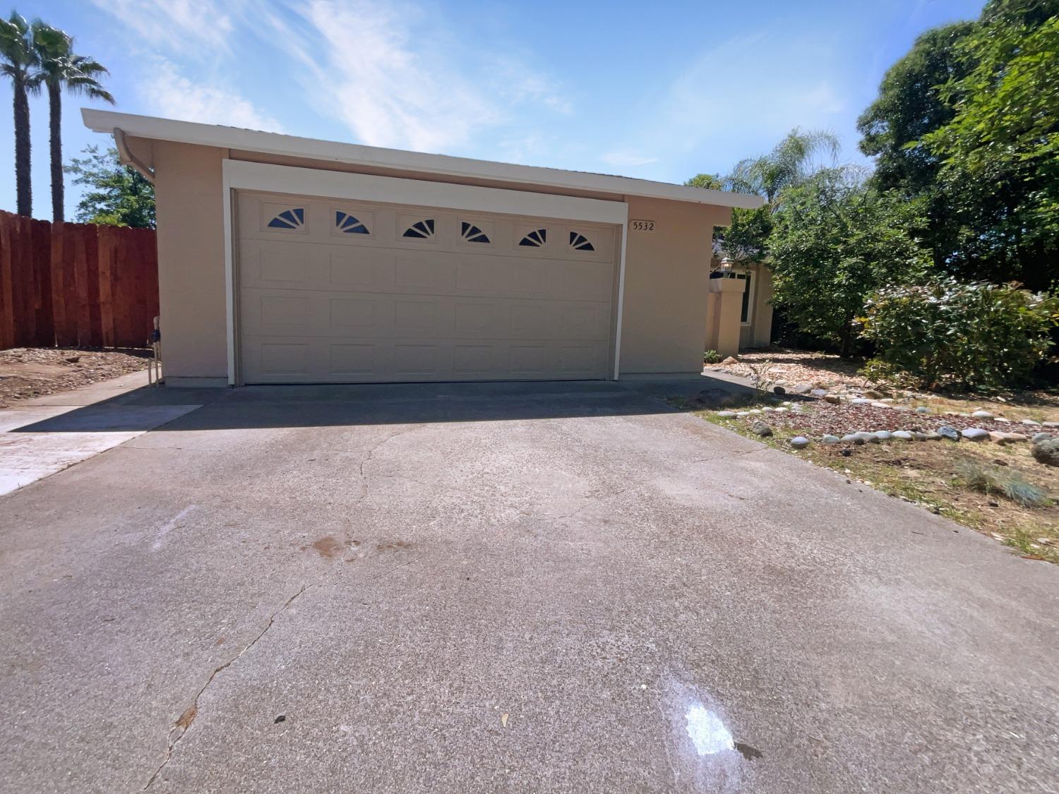 Detail Gallery Image 12 of 21 For 5532 Eagle View Way, Sacramento,  CA 95842 - 3 Beds | 2 Baths
