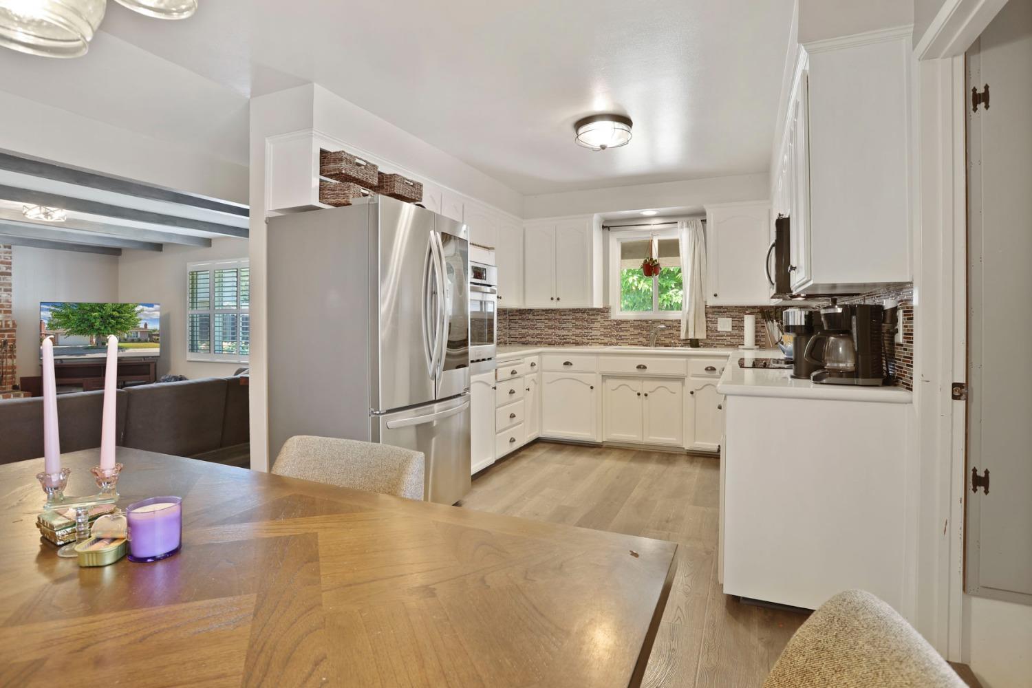 Vista Drive, Lodi, California image 11