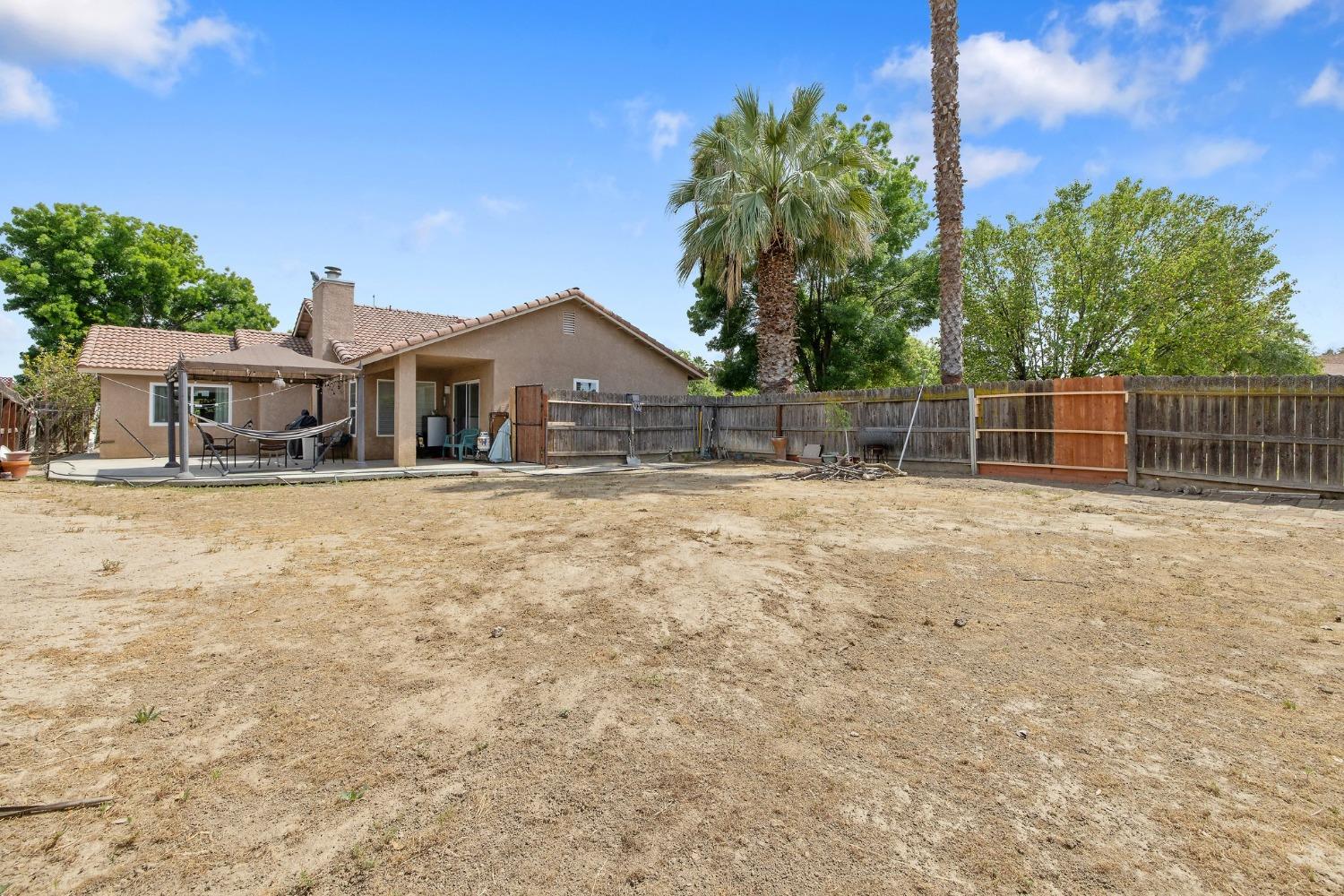 Florence Avenue, Lemoore, California image 34