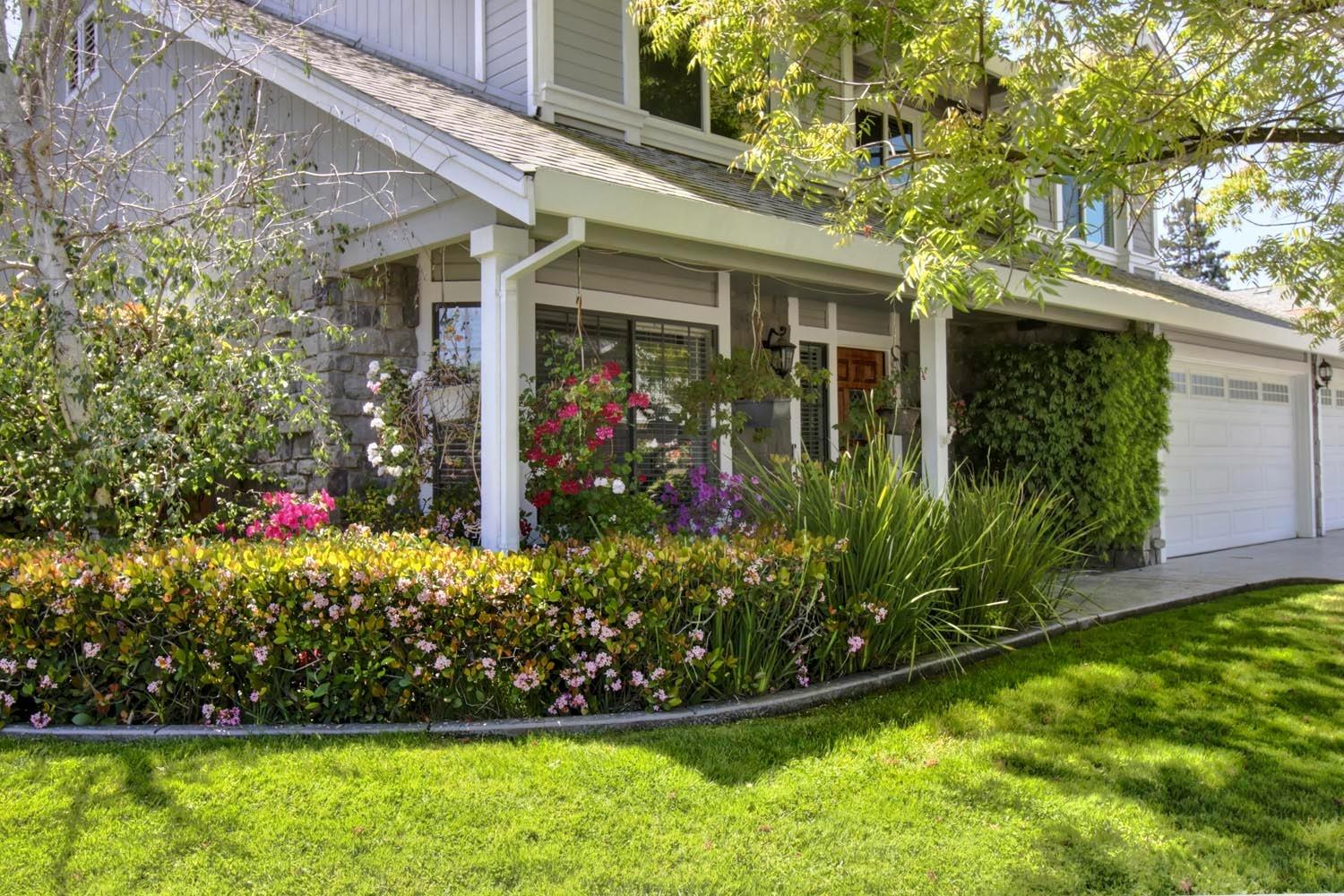 Pleasantglen Way, Elk Grove, California image 8