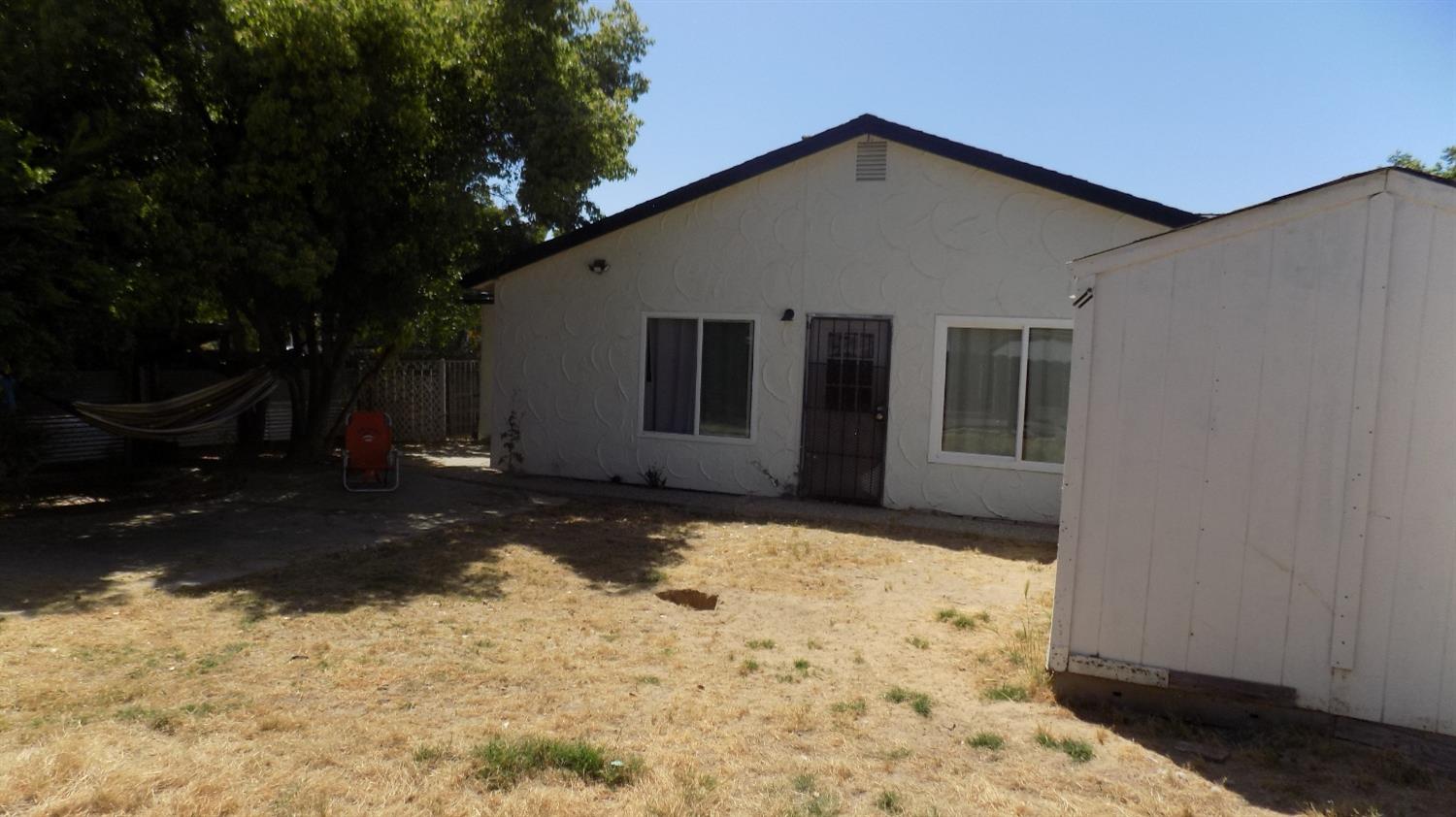 Cherokee Avenue, Merced, California image 23