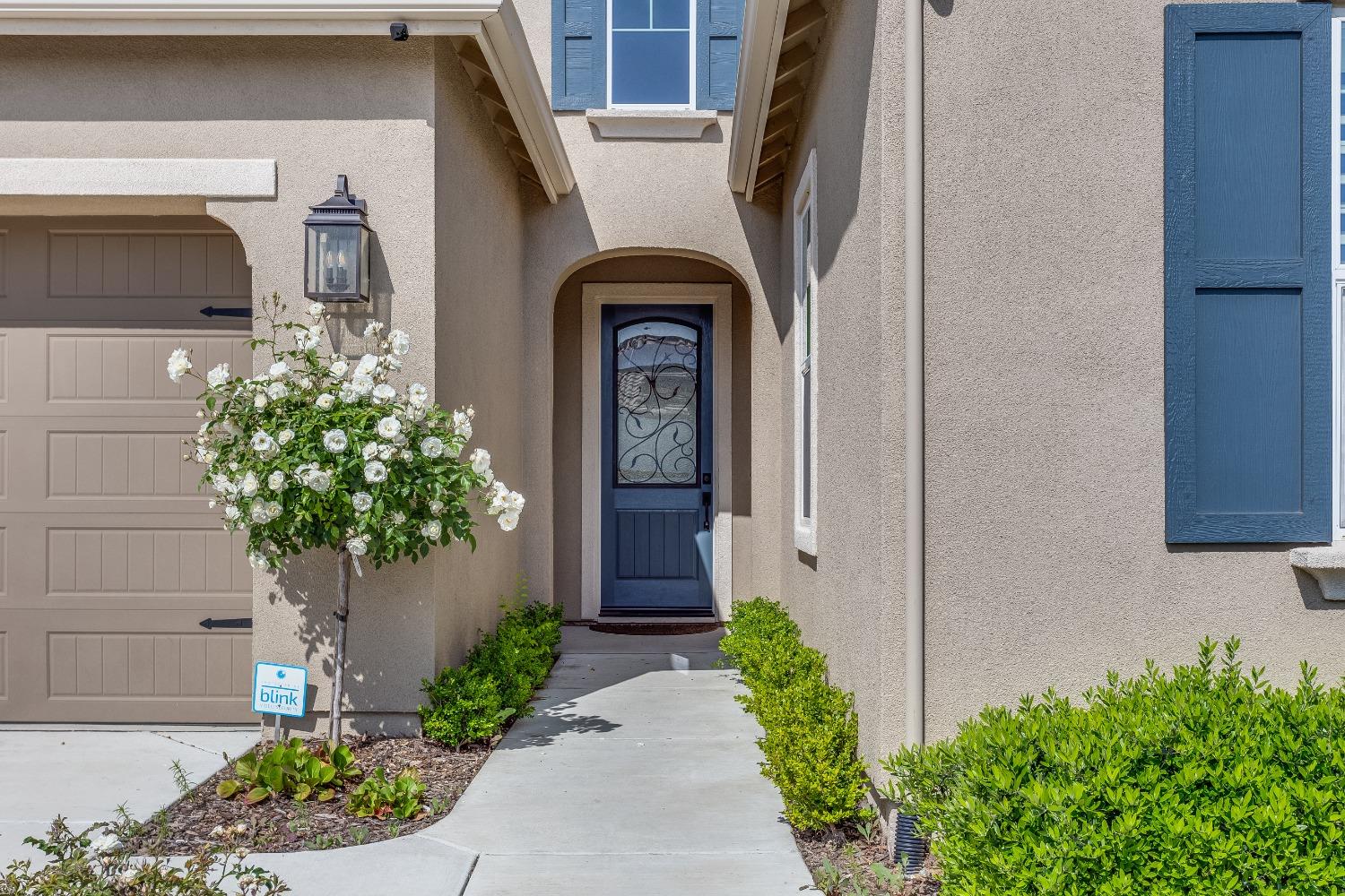 Detail Gallery Image 3 of 25 For 1501 Empire Dr, Lodi,  CA 95242 - 4 Beds | 2 Baths