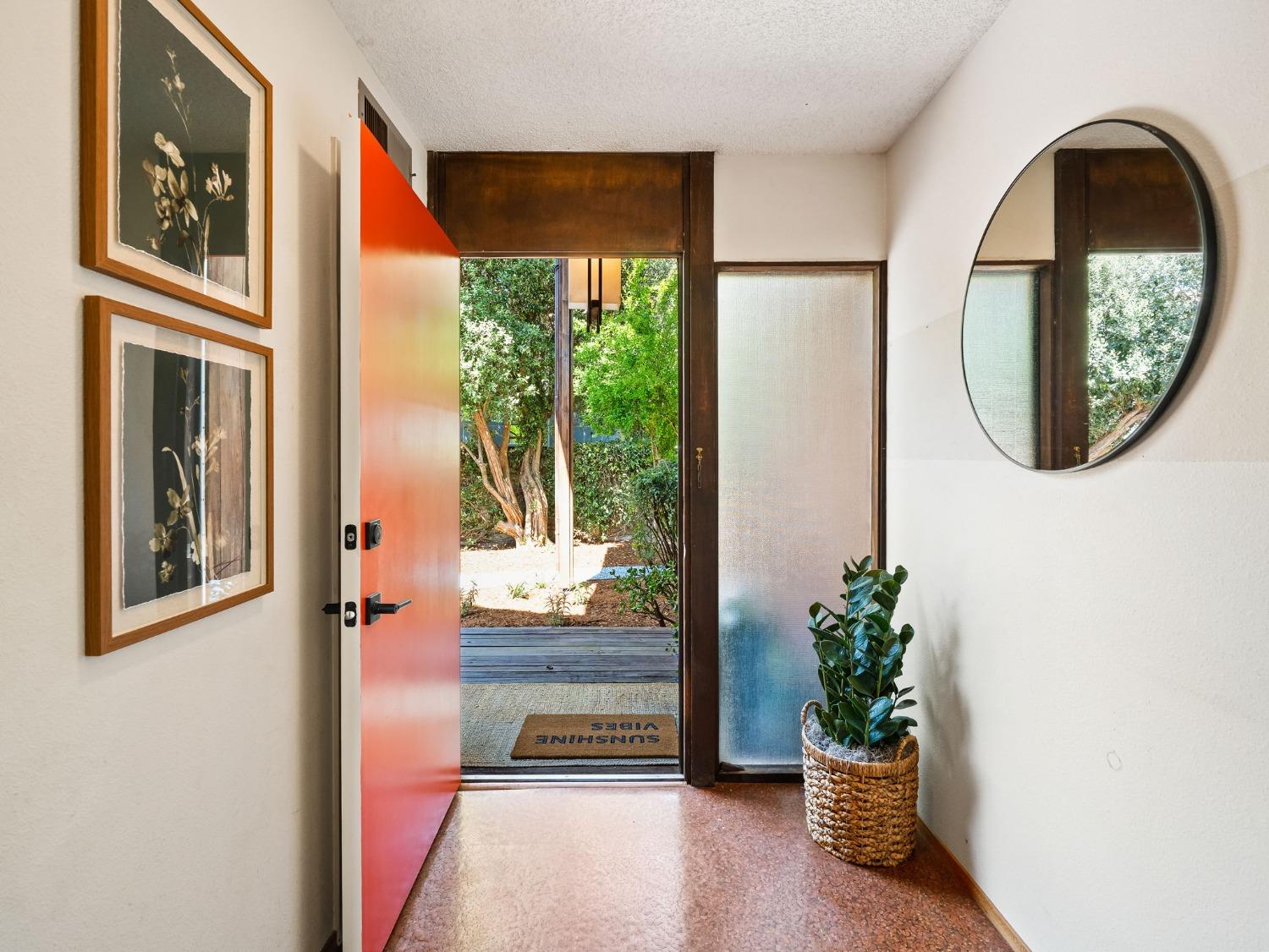 Detail Gallery Image 4 of 81 For 43236 E Oakside Pl, Davis,  CA 95618 - 3 Beds | 3 Baths