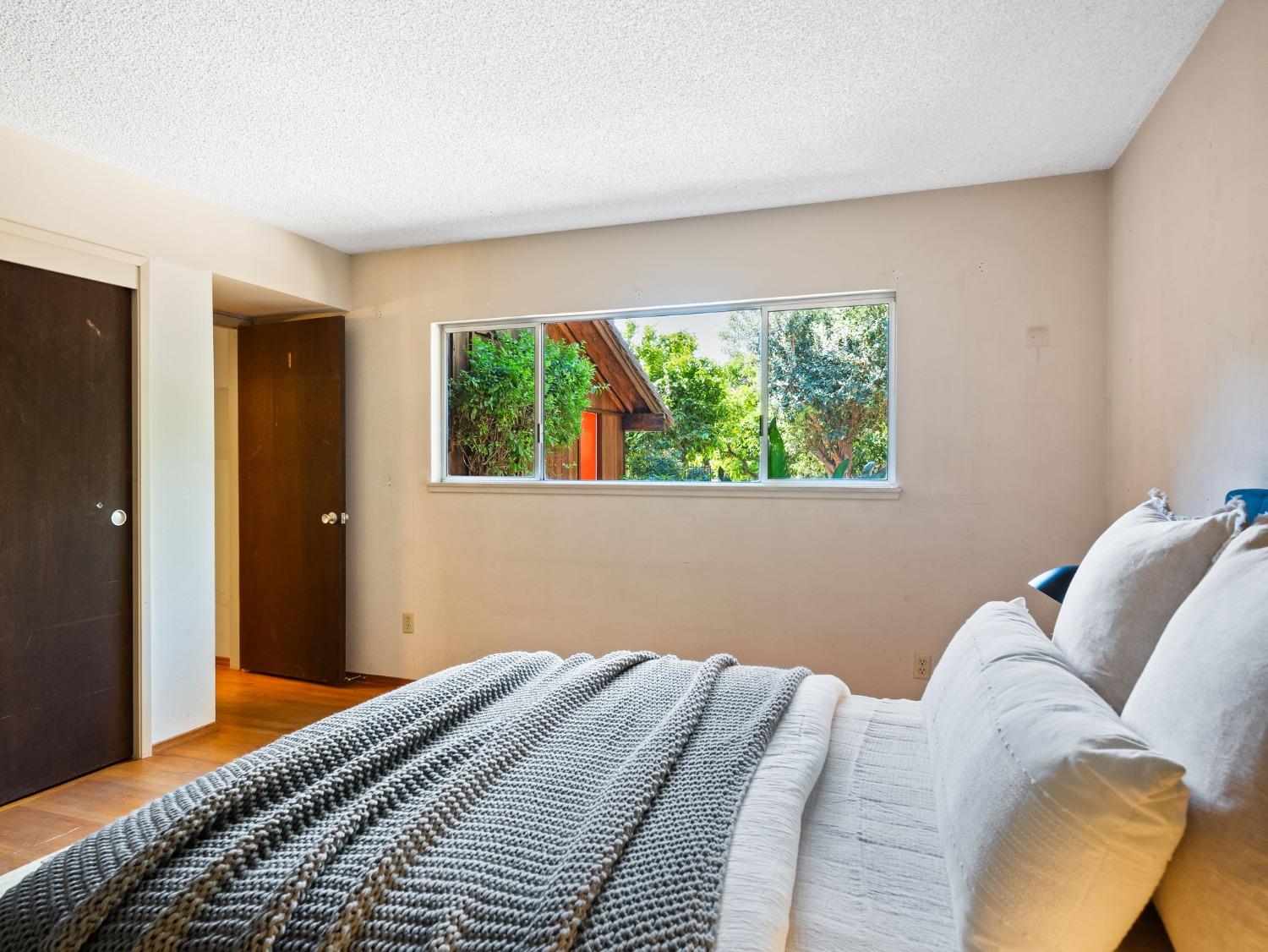 Detail Gallery Image 39 of 81 For 43236 E Oakside Pl, Davis,  CA 95618 - 3 Beds | 3 Baths