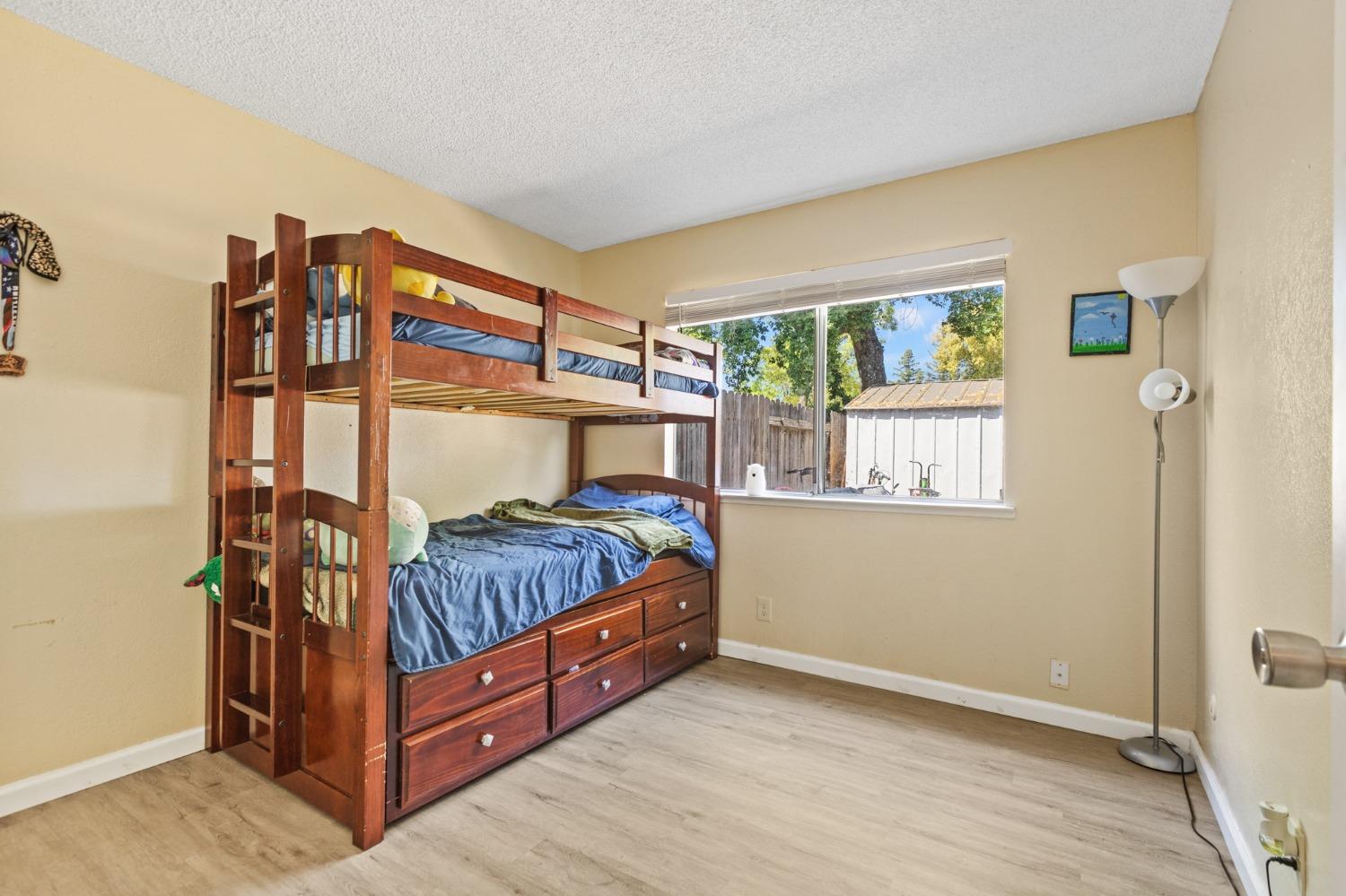 Detail Gallery Image 17 of 24 For 6227 Center Mall Way, Sacramento,  CA 95823 - 2 Beds | 1 Baths