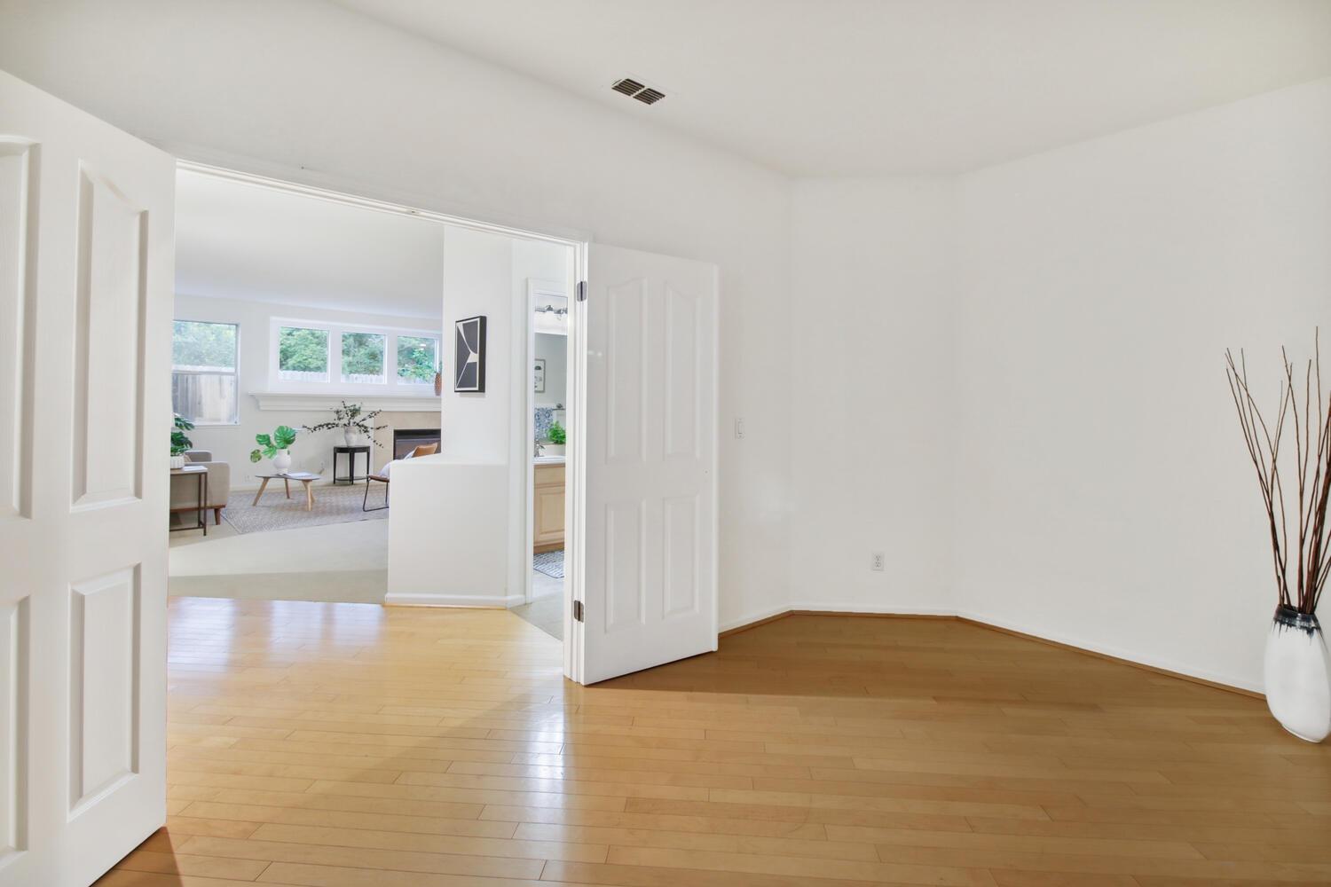Detail Gallery Image 23 of 52 For 3837 Alegre Way, Davis,  CA 95618 - 3 Beds | 2 Baths