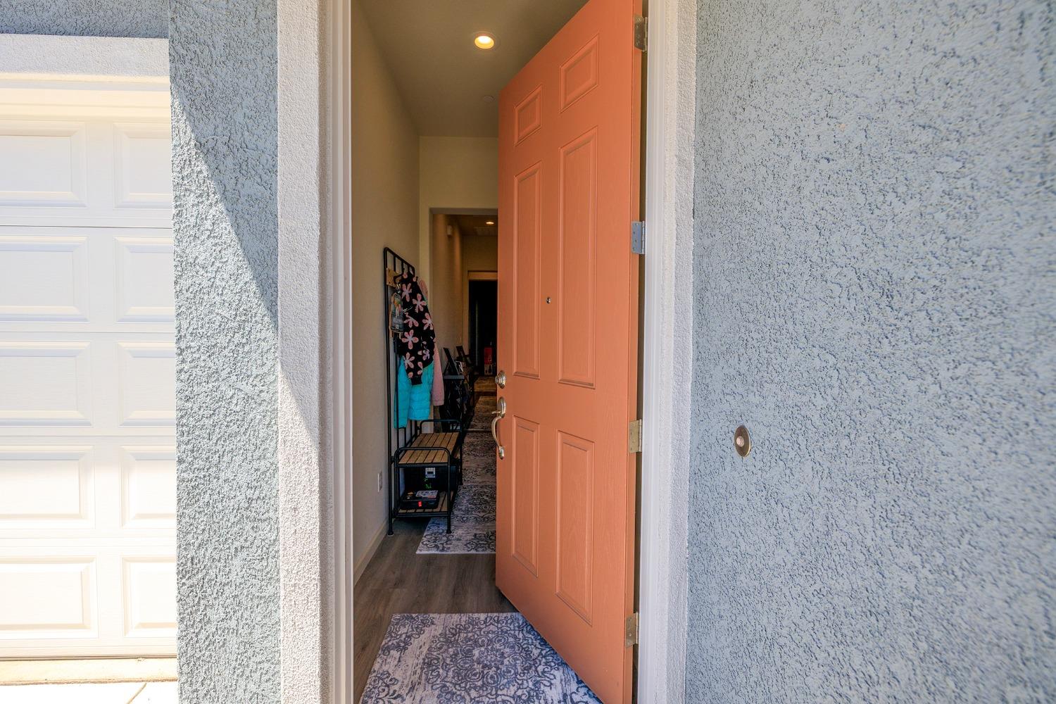 Chavez Court, Riverbank, California image 4