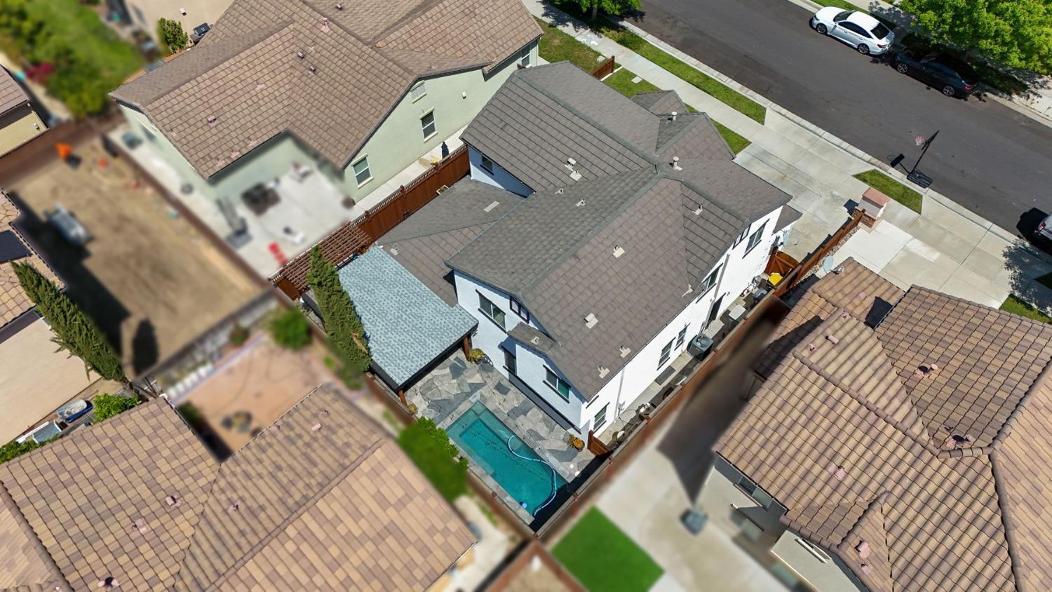 Detail Gallery Image 7 of 77 For 16907 E Cobble Creek Way, Lathrop,  CA 95330 - 4 Beds | 2/1 Baths