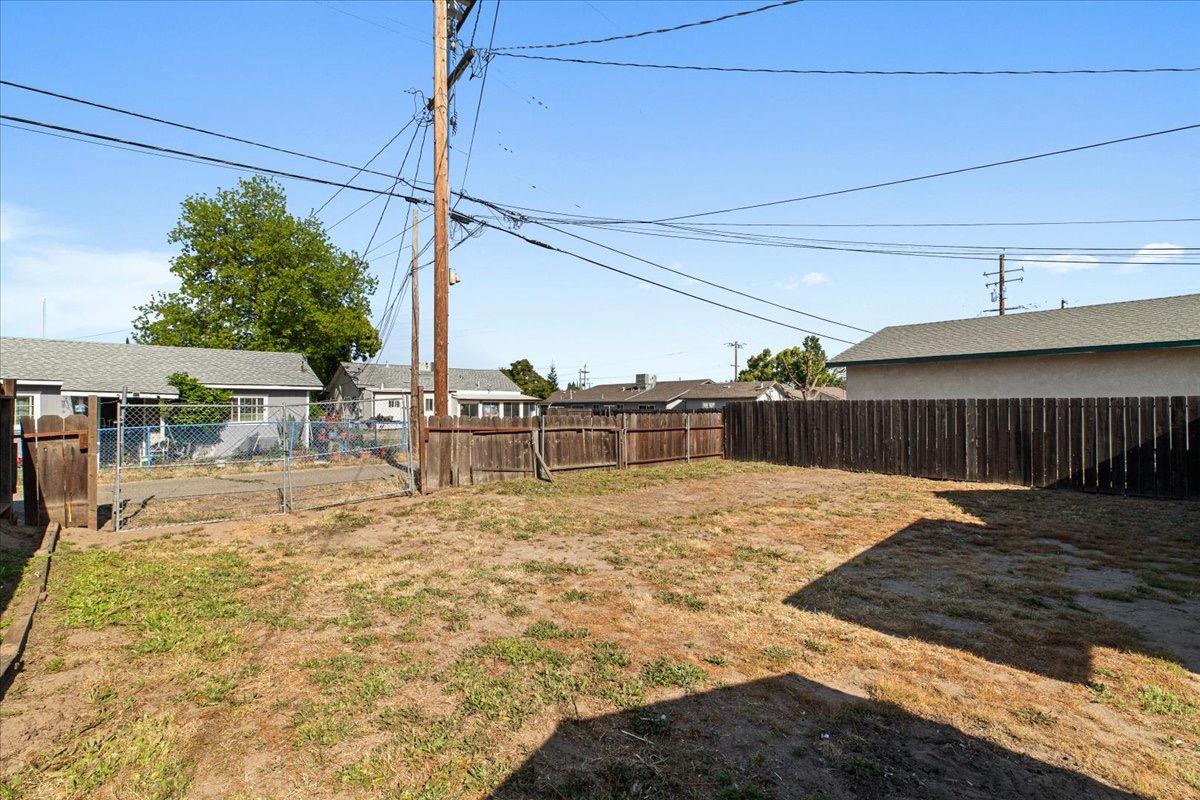 Detail Gallery Image 51 of 54 For 231 Poplar Ave, Manteca,  CA 95336 - 3 Beds | 2 Baths