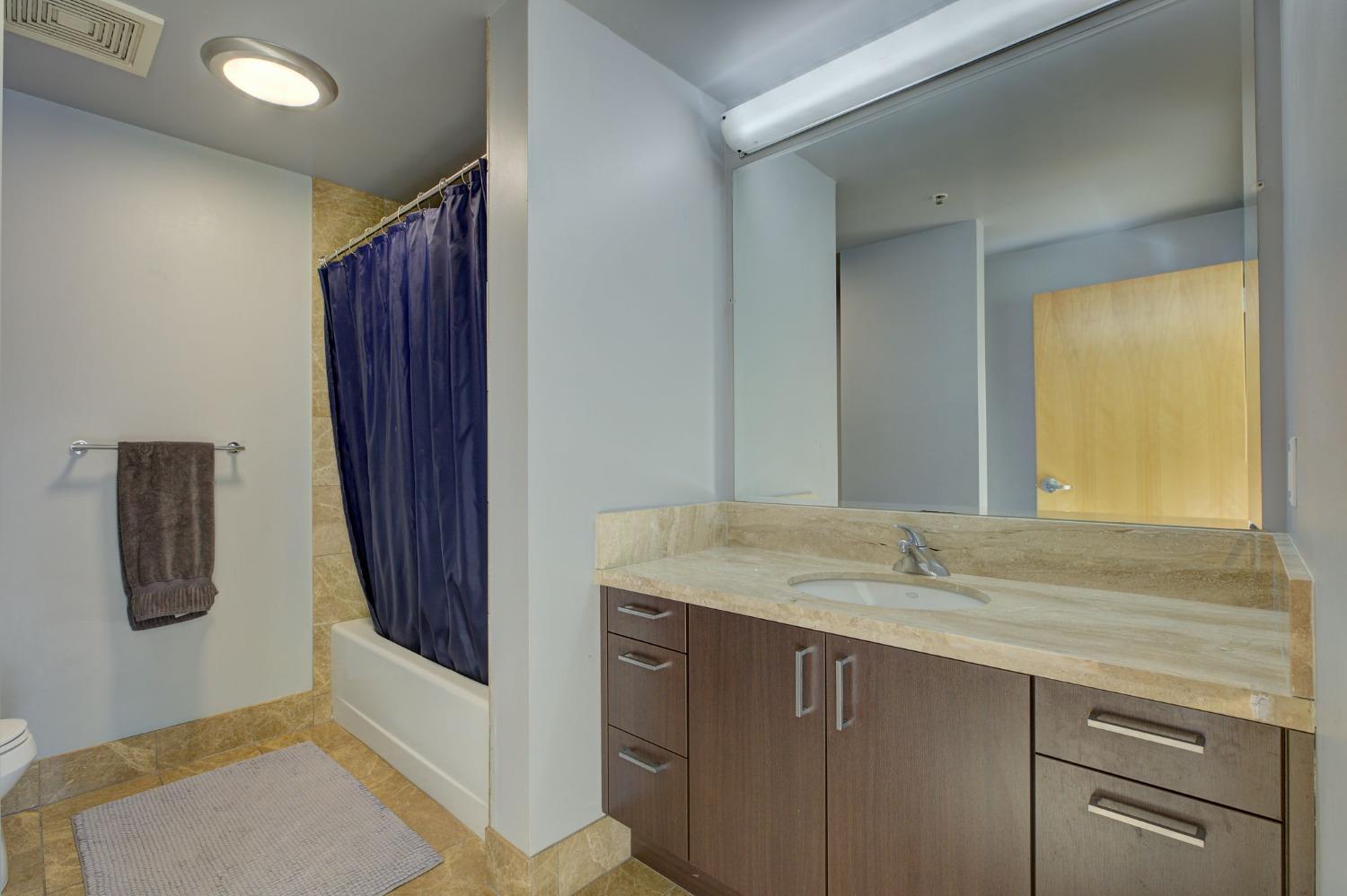 L Street #304, Sacramento, California image 23