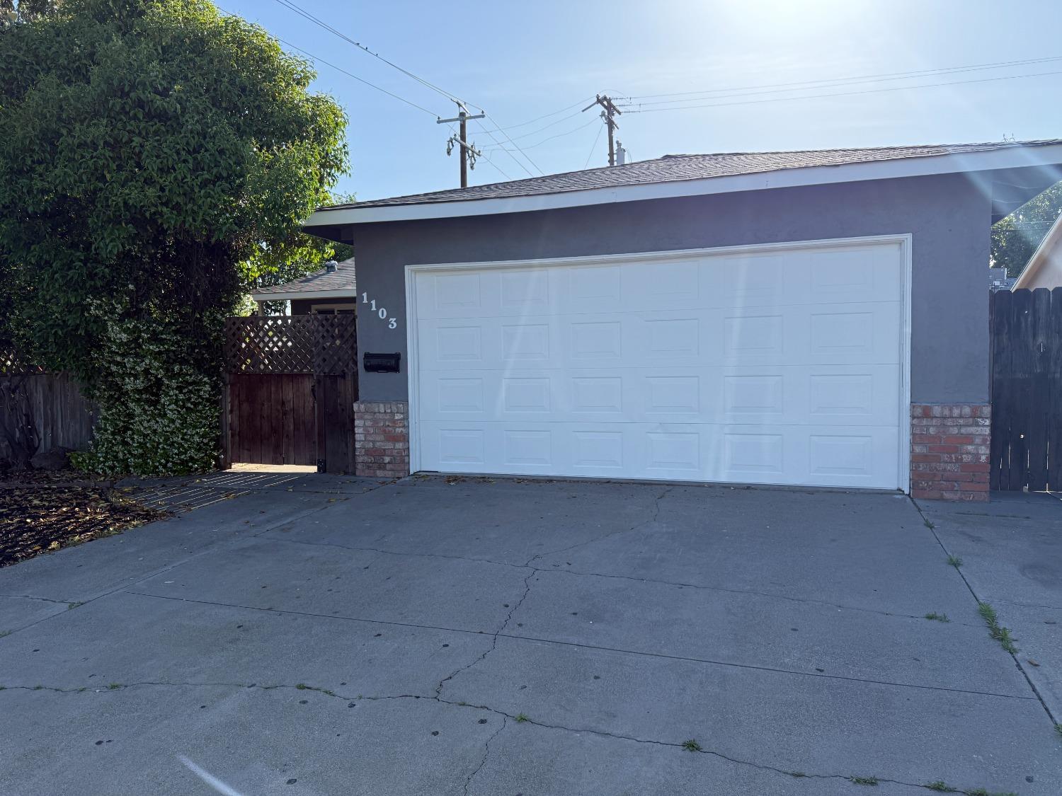 Yvonne Avenue, Manteca, California image 2
