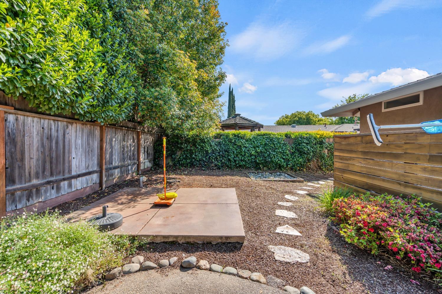 Detail Gallery Image 56 of 64 For 4644 American River Dr, Sacramento,  CA 95864 - 5 Beds | 3 Baths