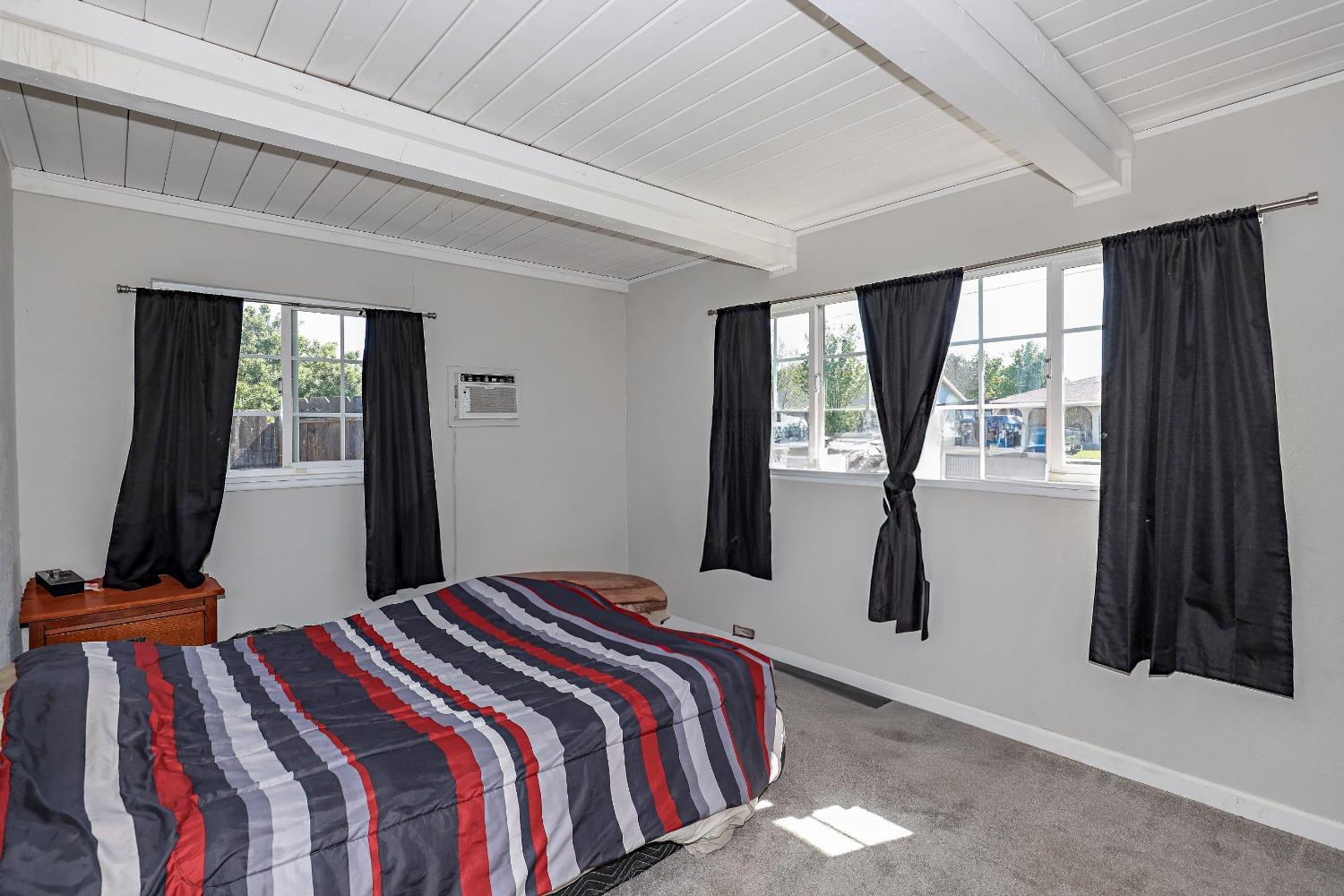 Detail Gallery Image 9 of 26 For 3053 Oleander Ave, Merced,  CA 95340 - 3 Beds | 1 Baths