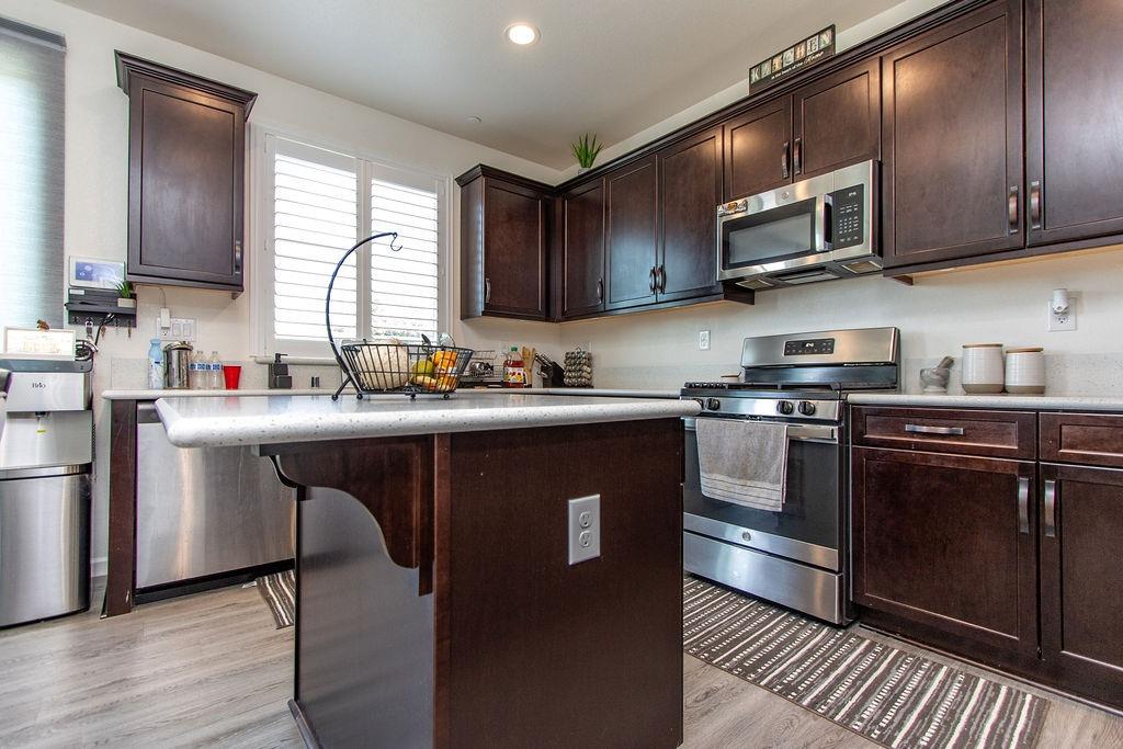 Grapevine Drive, Livingston, California image 10