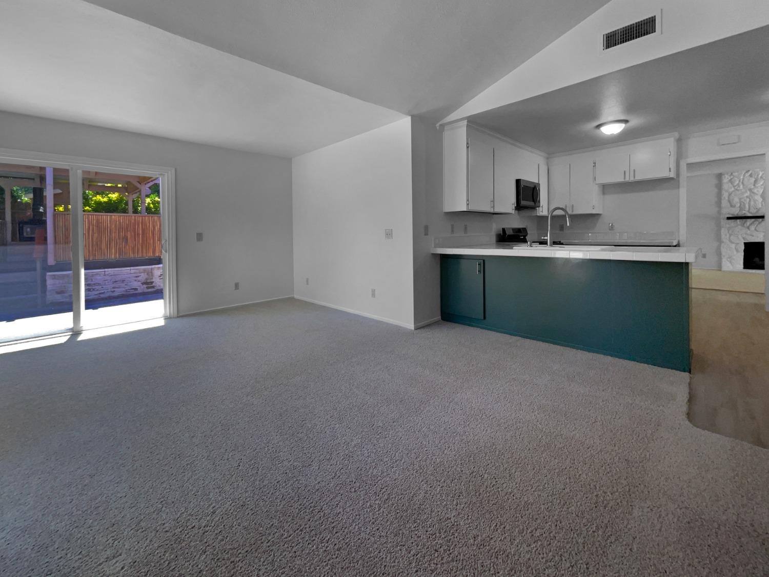 Detail Gallery Image 20 of 21 For 5532 Eagle View Way, Sacramento,  CA 95842 - 3 Beds | 2 Baths