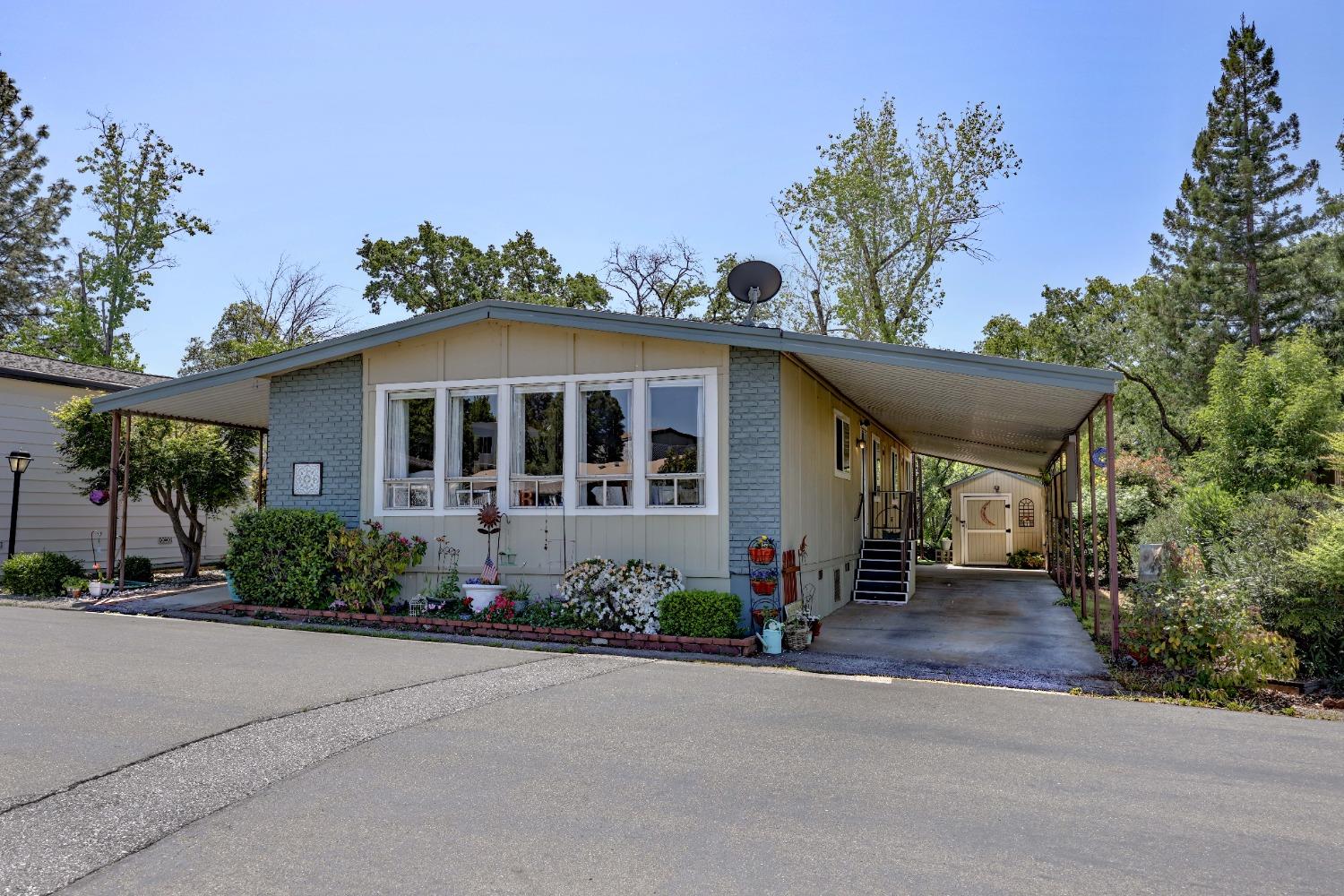 Detail Gallery Image 2 of 51 For 3765 Grass Valley Hwy 203, Auburn,  CA 95602 - 2 Beds | 2 Baths