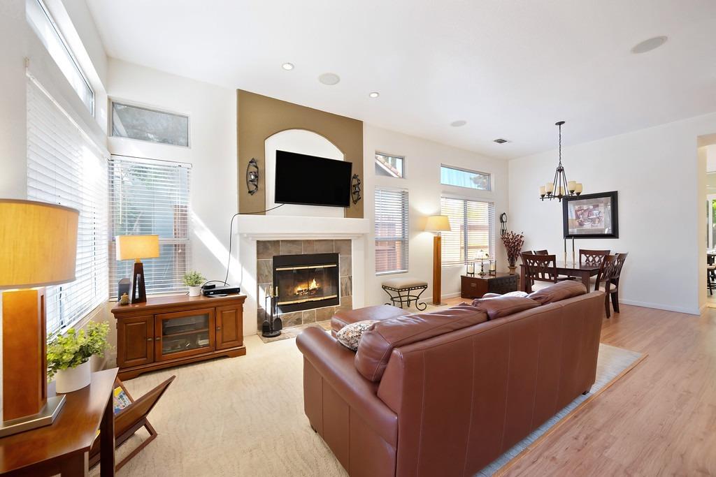 Evergreen Drive, Roseville, California image 13