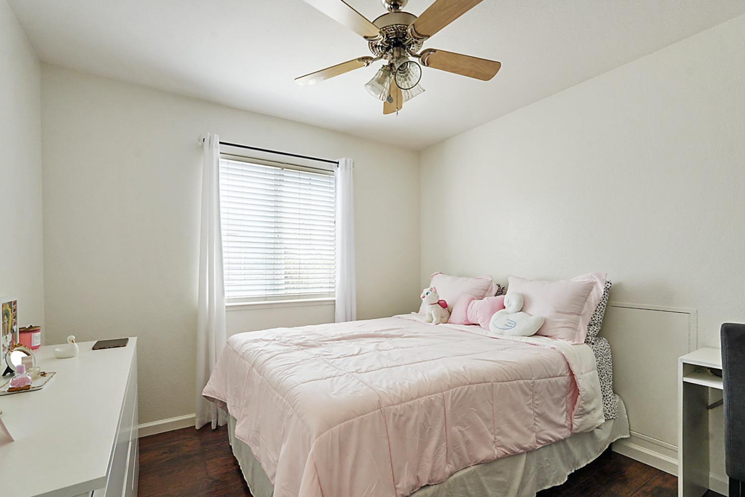 Detail Gallery Image 21 of 30 For 2025 St Theresa Way, Modesto,  CA 95358 - 4 Beds | 2/1 Baths