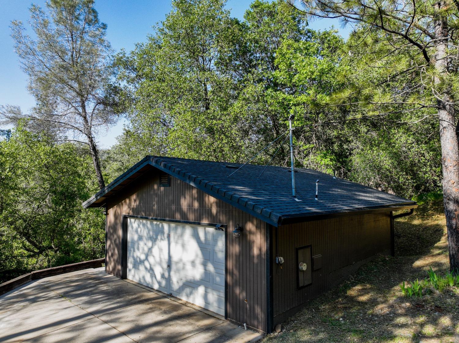 Tom Ray Dr, Grass Valley, California image 5