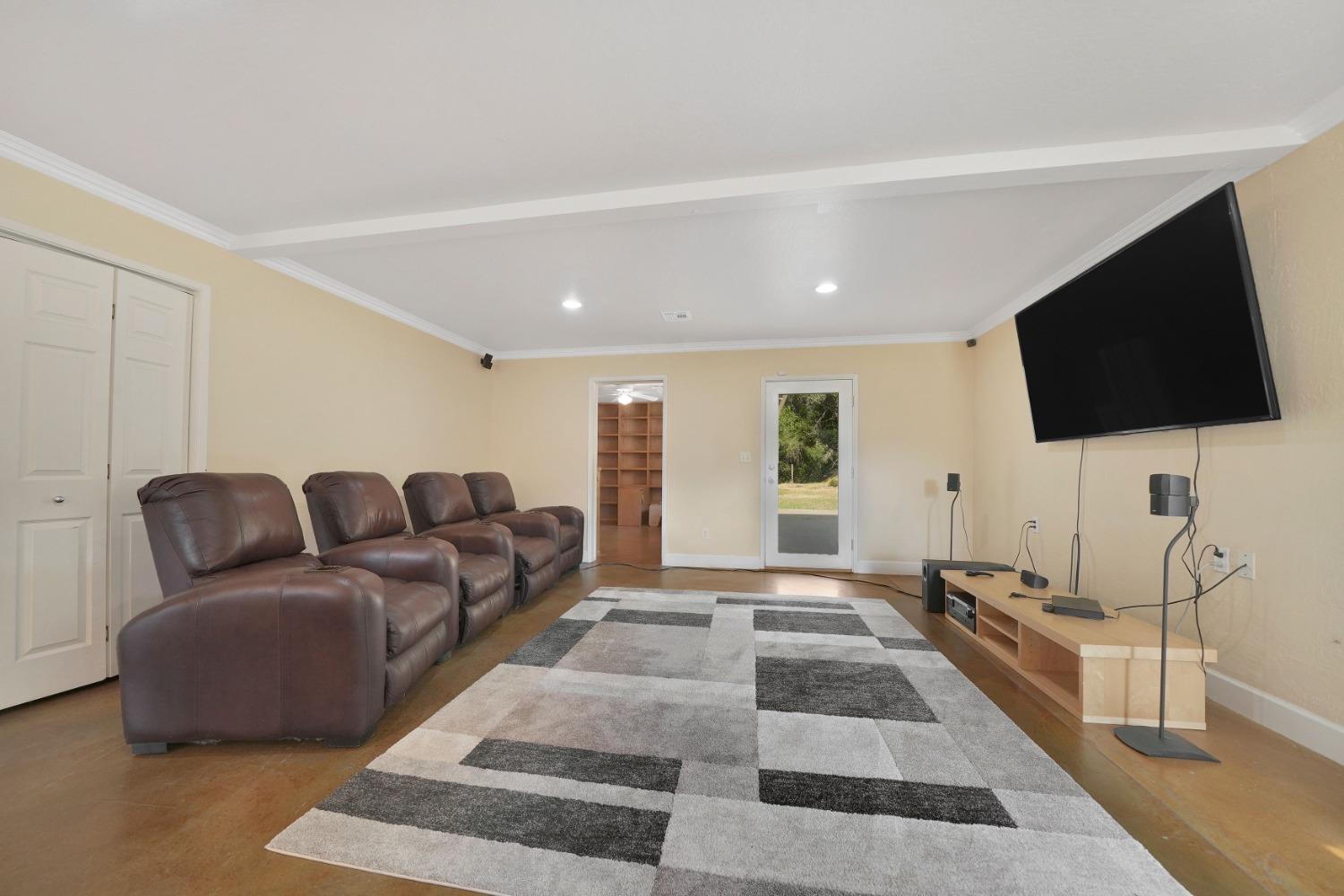 Detail Gallery Image 22 of 88 For 2800 Willow Creek Rd, San Andreas,  CA 95249 - 3 Beds | 2/1 Baths