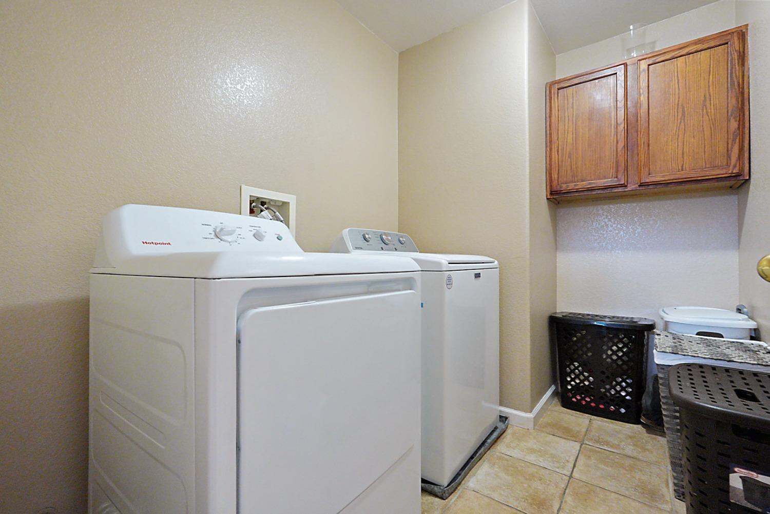 Detail Gallery Image 23 of 30 For 2025 St Theresa Way, Modesto,  CA 95358 - 4 Beds | 2/1 Baths