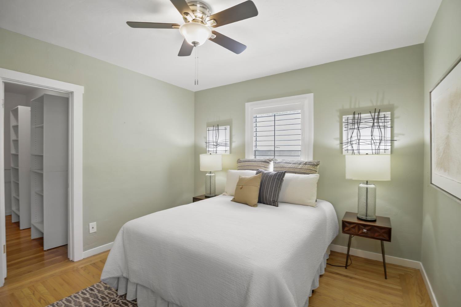 property-img