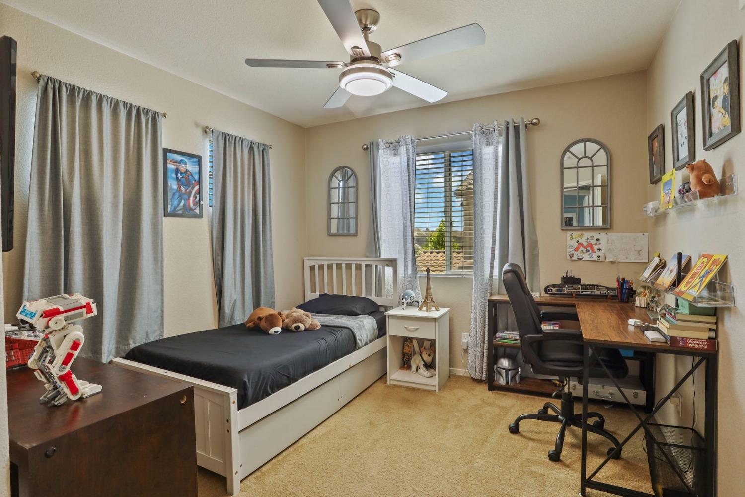 Detail Gallery Image 46 of 77 For 16907 E Cobble Creek Way, Lathrop,  CA 95330 - 4 Beds | 2/1 Baths