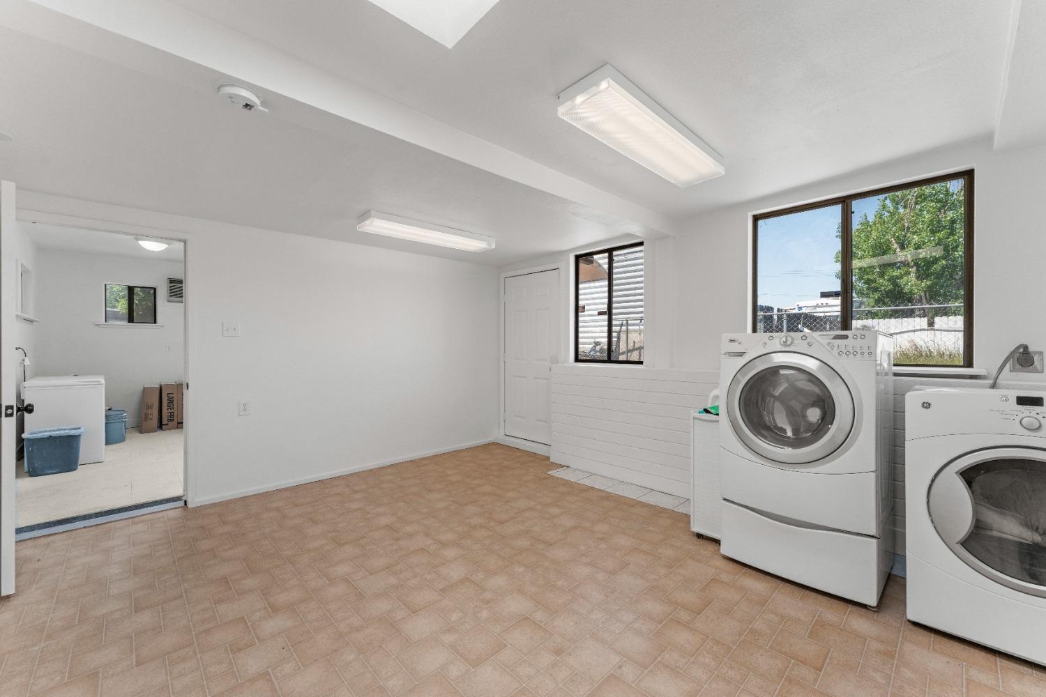 Detail Gallery Image 5 of 52 For 6849 26th St, Rio Linda,  CA 95673 - 3 Beds | 2 Baths
