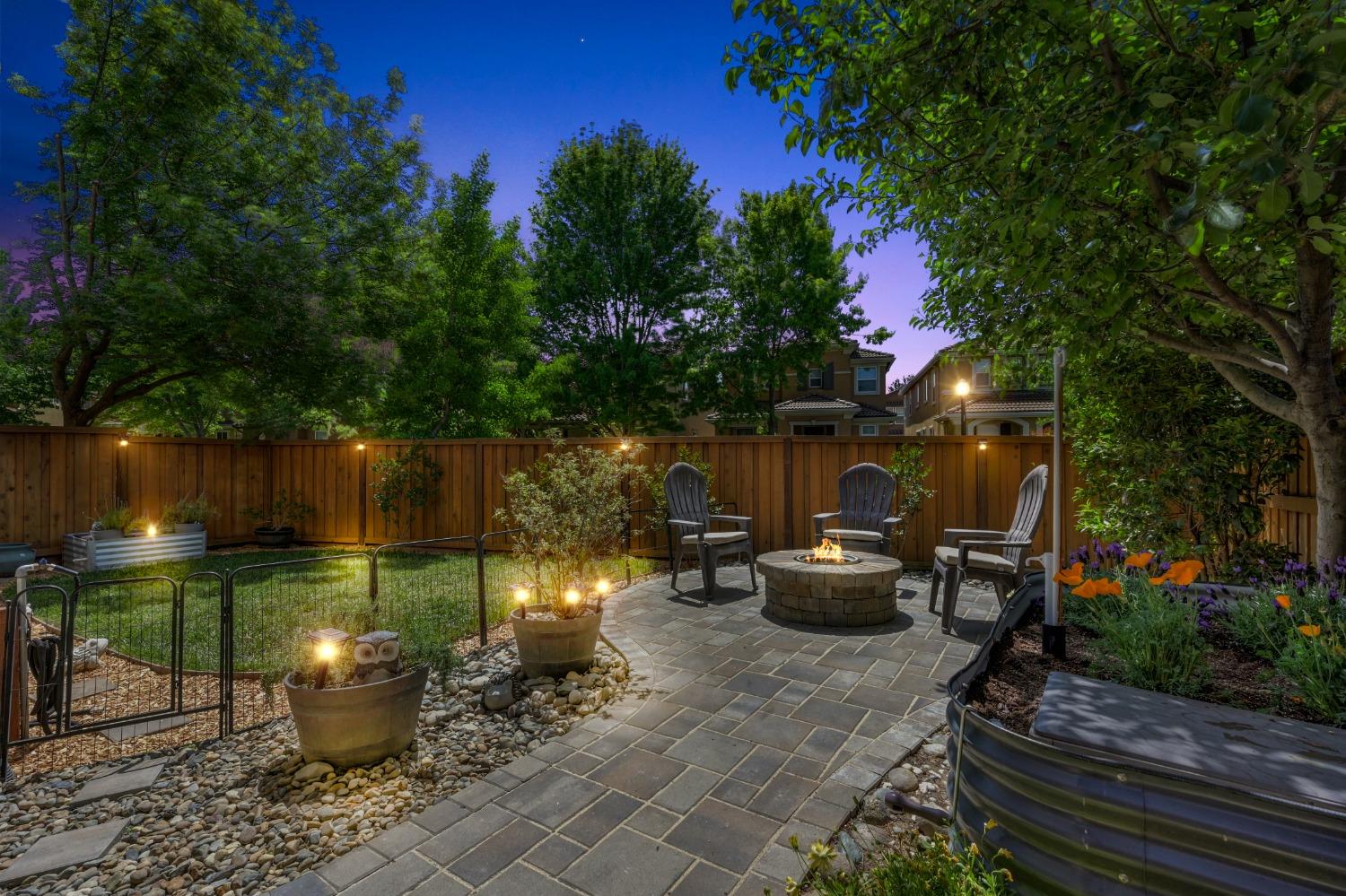 Moonlit Bay Way, Sacramento, California image 23