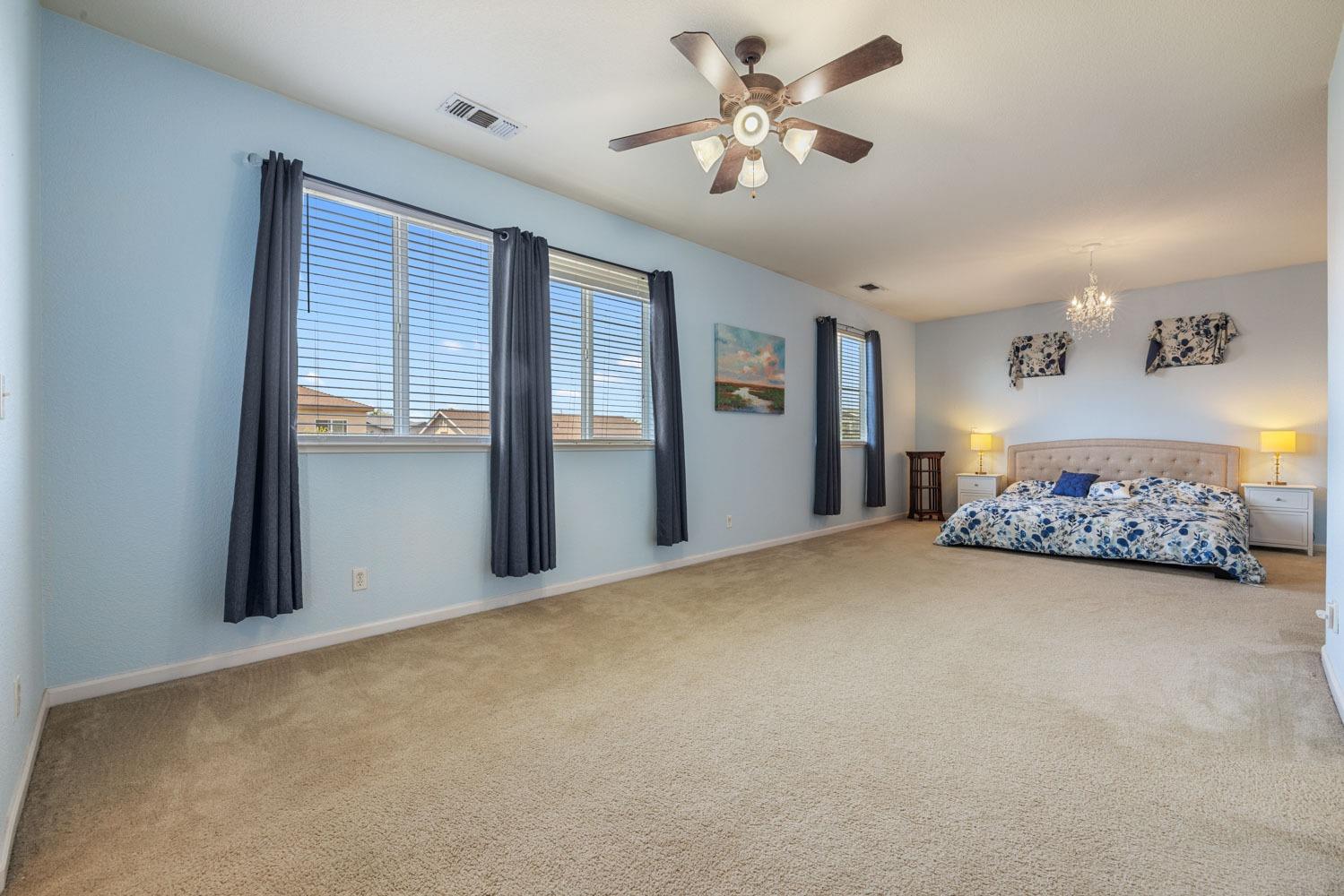 Alton Court, Riverbank, California image 35