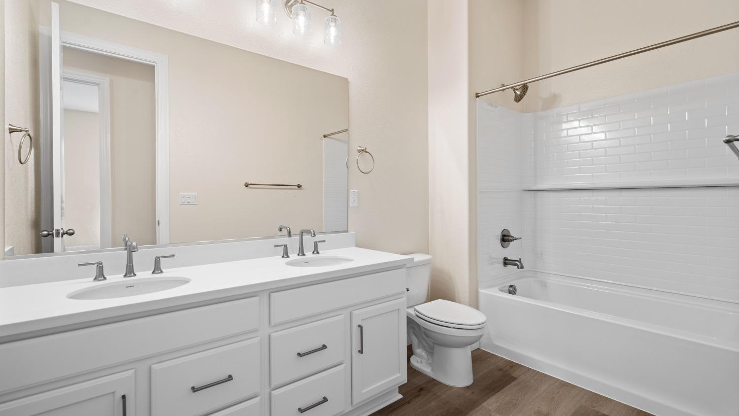 Detail Gallery Image 5 of 37 For 2153 Geneva Way, Manteca,  CA 95337 - 4 Beds | 2/1 Baths