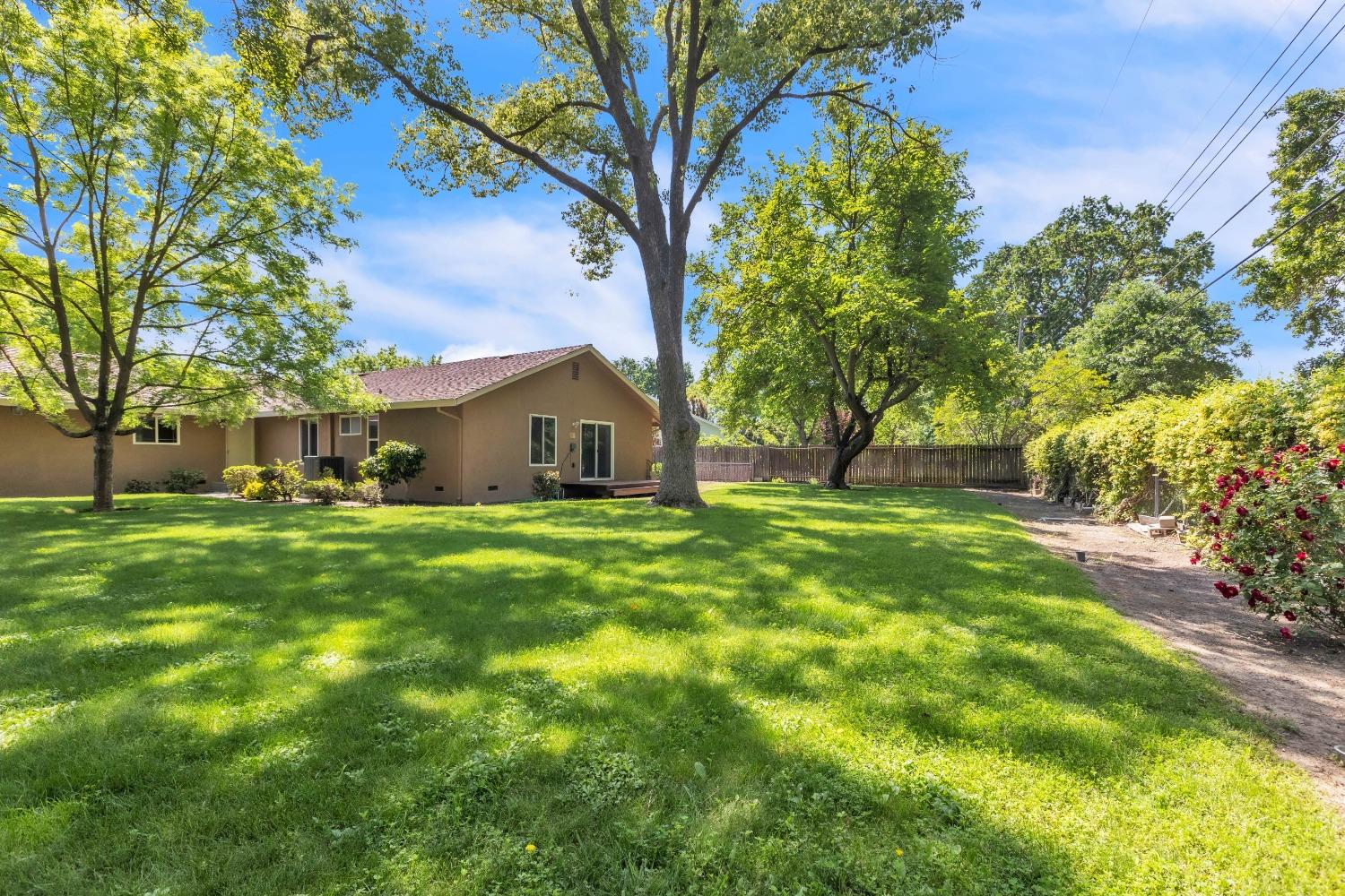 Cromwell Way, Sacramento, California image 31