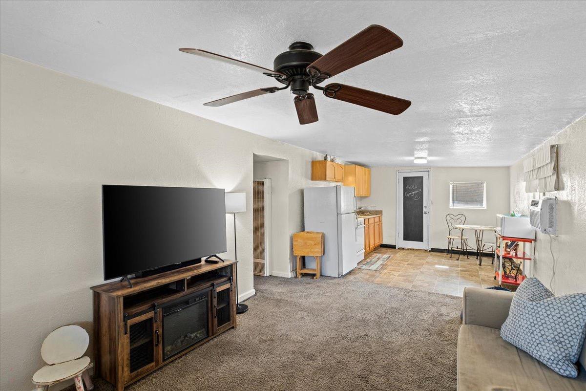 Detail Gallery Image 39 of 54 For 231 Poplar Ave, Manteca,  CA 95336 - 3 Beds | 2 Baths