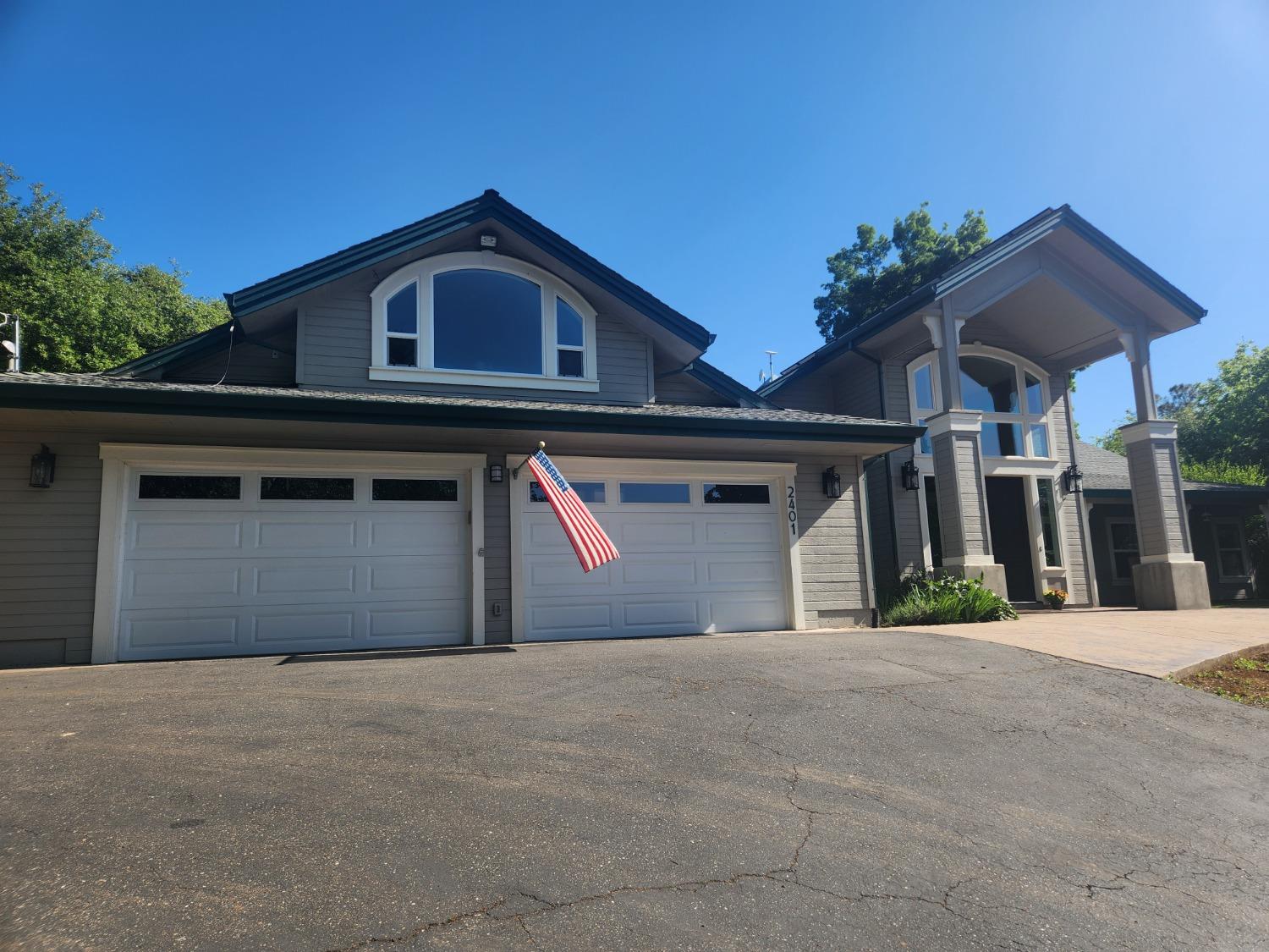 Detail Gallery Image 1 of 86 For 2401 Sanford Dr, Rescue,  CA 95672 - 4 Beds | 3 Baths
