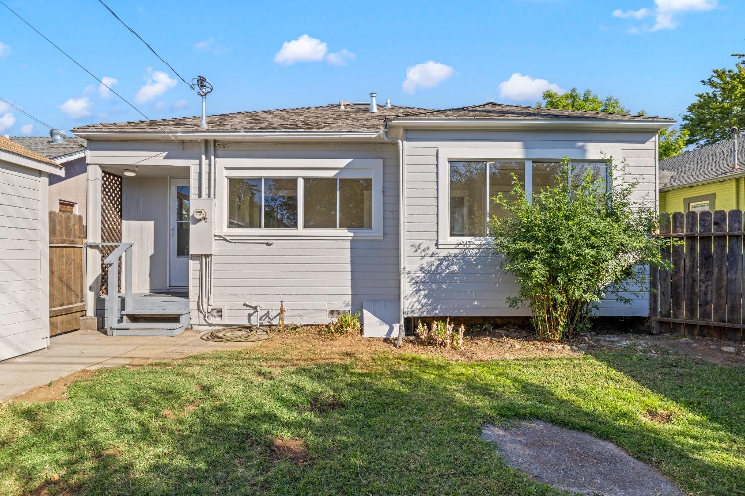 33rd Street, Sacramento, California image 29