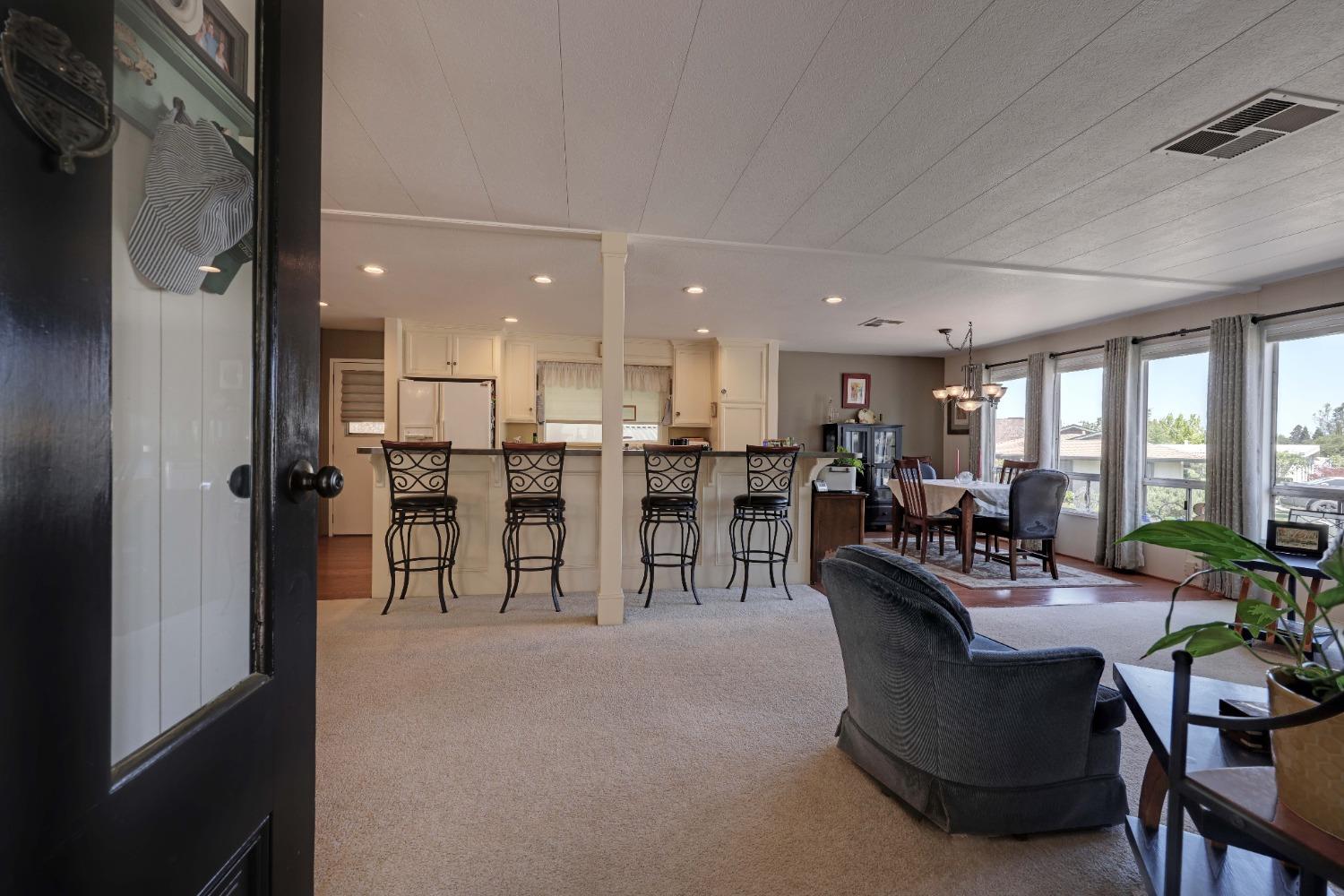 Detail Gallery Image 8 of 51 For 3765 Grass Valley Hwy 203, Auburn,  CA 95602 - 2 Beds | 2 Baths