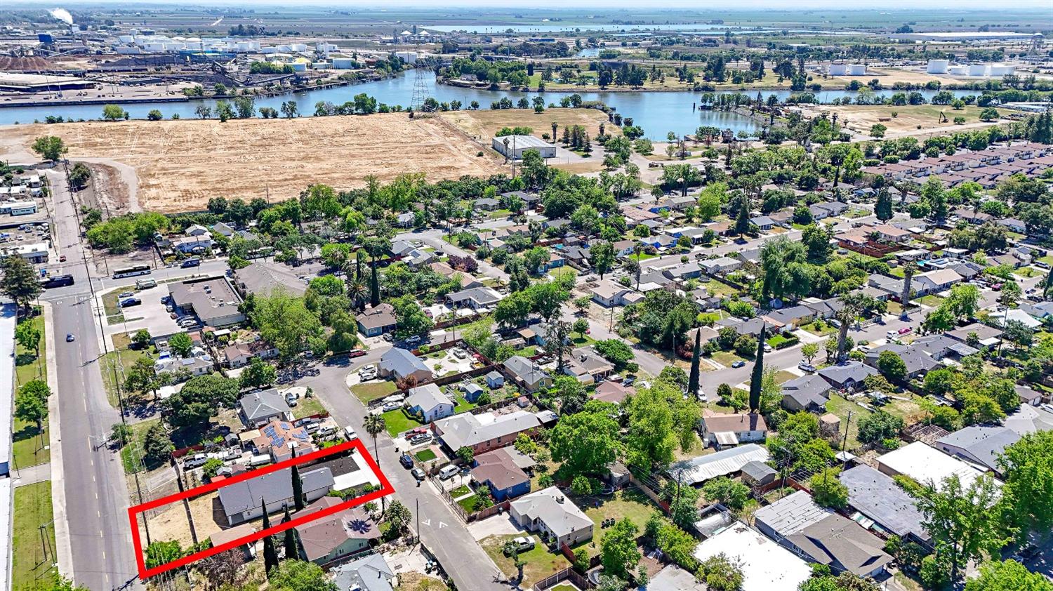 Perry Avenue, Stockton, California image 38