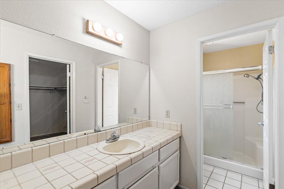 Detail Gallery Image 28 of 47 For 832 Chalone Dr, Modesto,  CA 95358 - 3 Beds | 2 Baths
