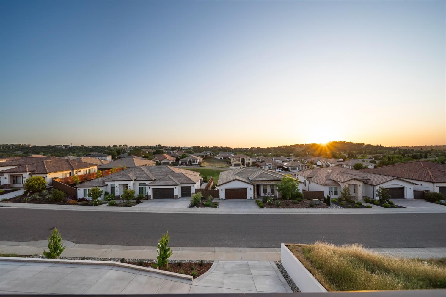 Sundahl Drive, Folsom, California image 9