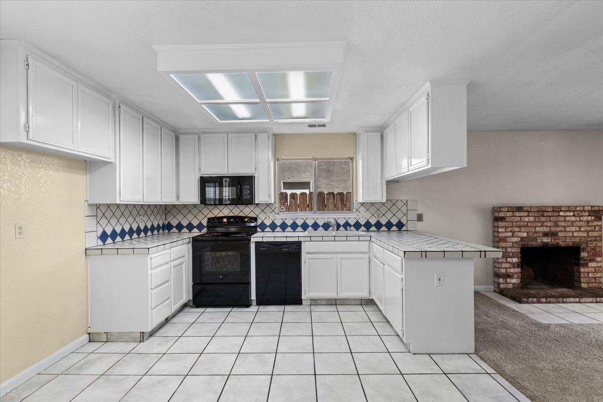 Detail Gallery Image 14 of 47 For 832 Chalone Dr, Modesto,  CA 95358 - 3 Beds | 2 Baths