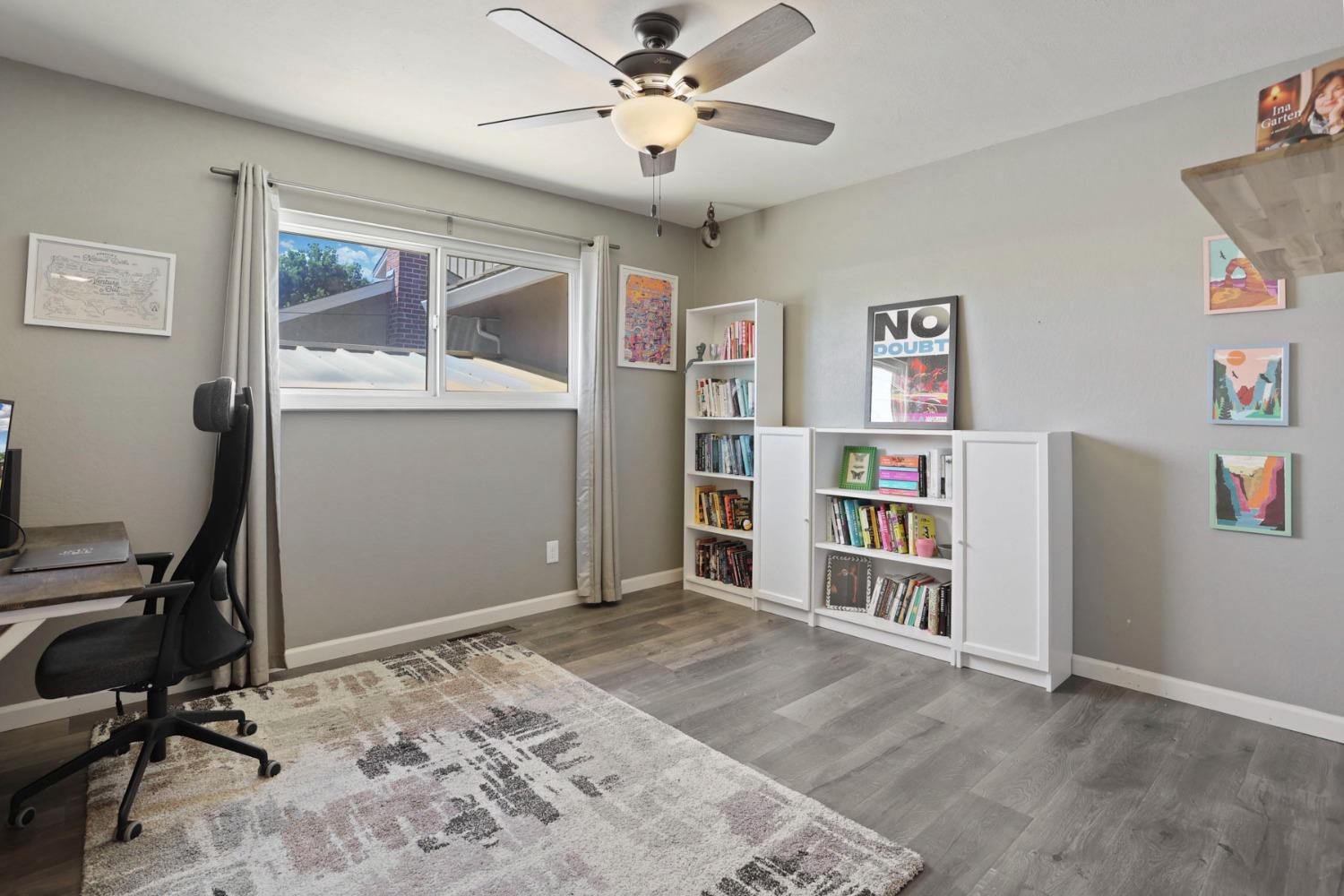 Vista Drive, Lodi, California image 20