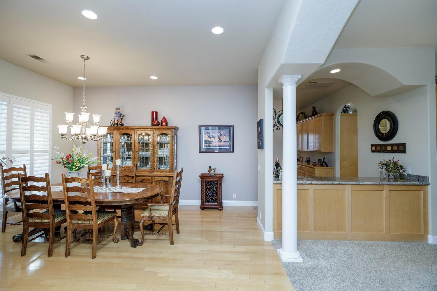 Detail Gallery Image 13 of 77 For 11325 Wild Oak Dr, Oakdale,  CA 95361 - 4 Beds | 2/1 Baths