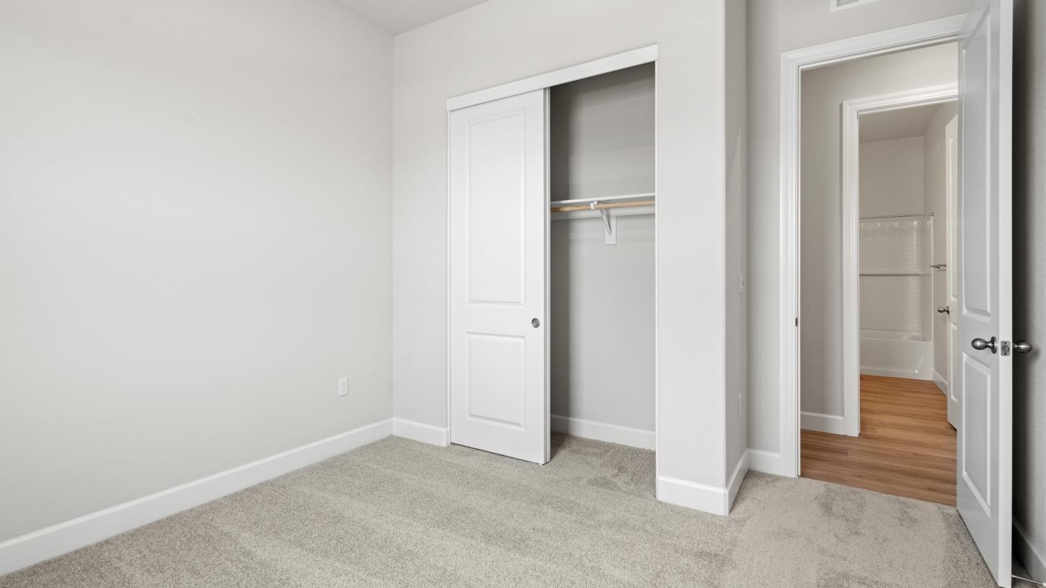 Detail Gallery Image 7 of 35 For 2119 Geneva Way, Manteca,  CA 95337 - 3 Beds | 2 Baths
