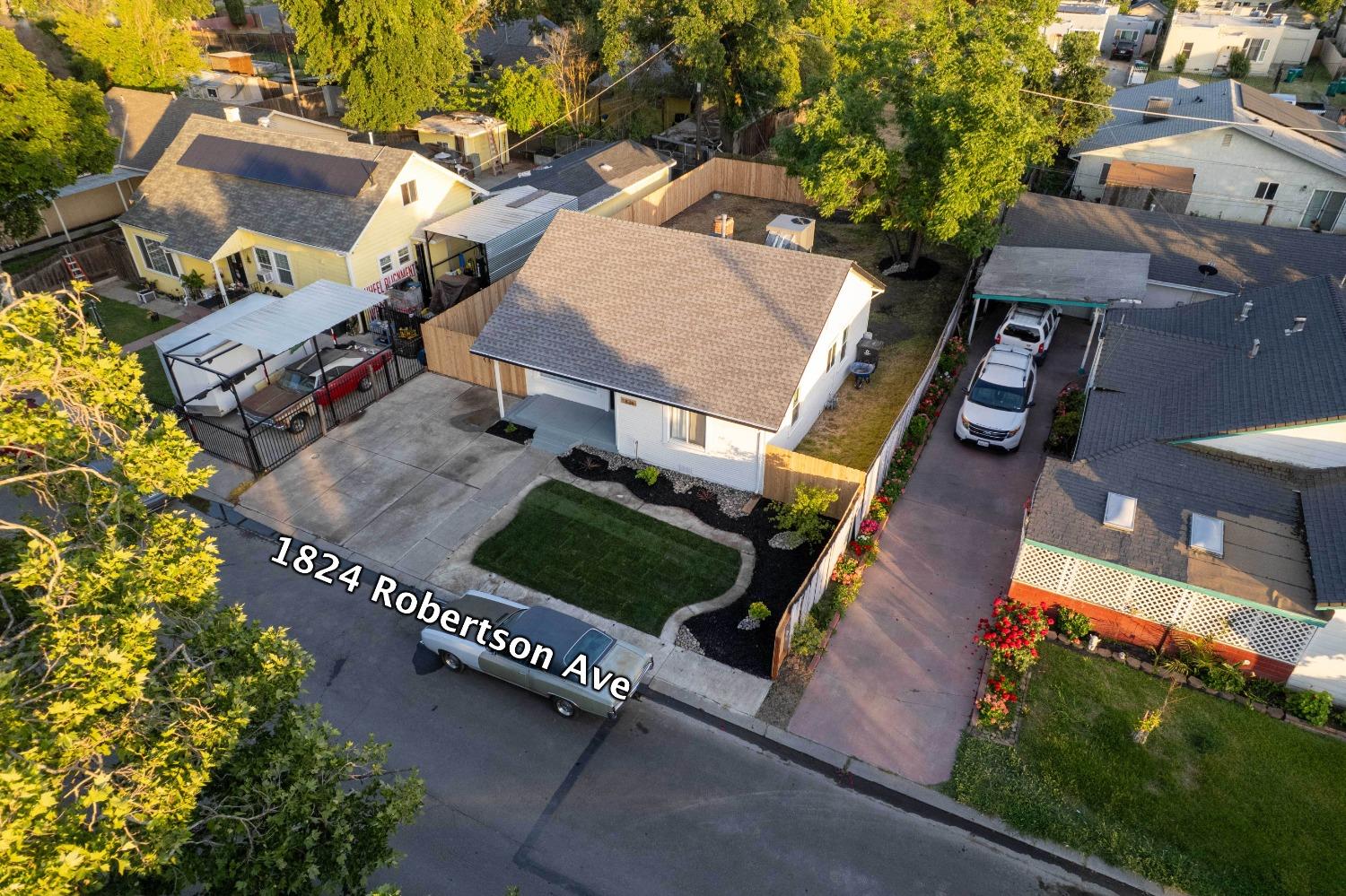 E Robertson Street, Stockton, California image 30