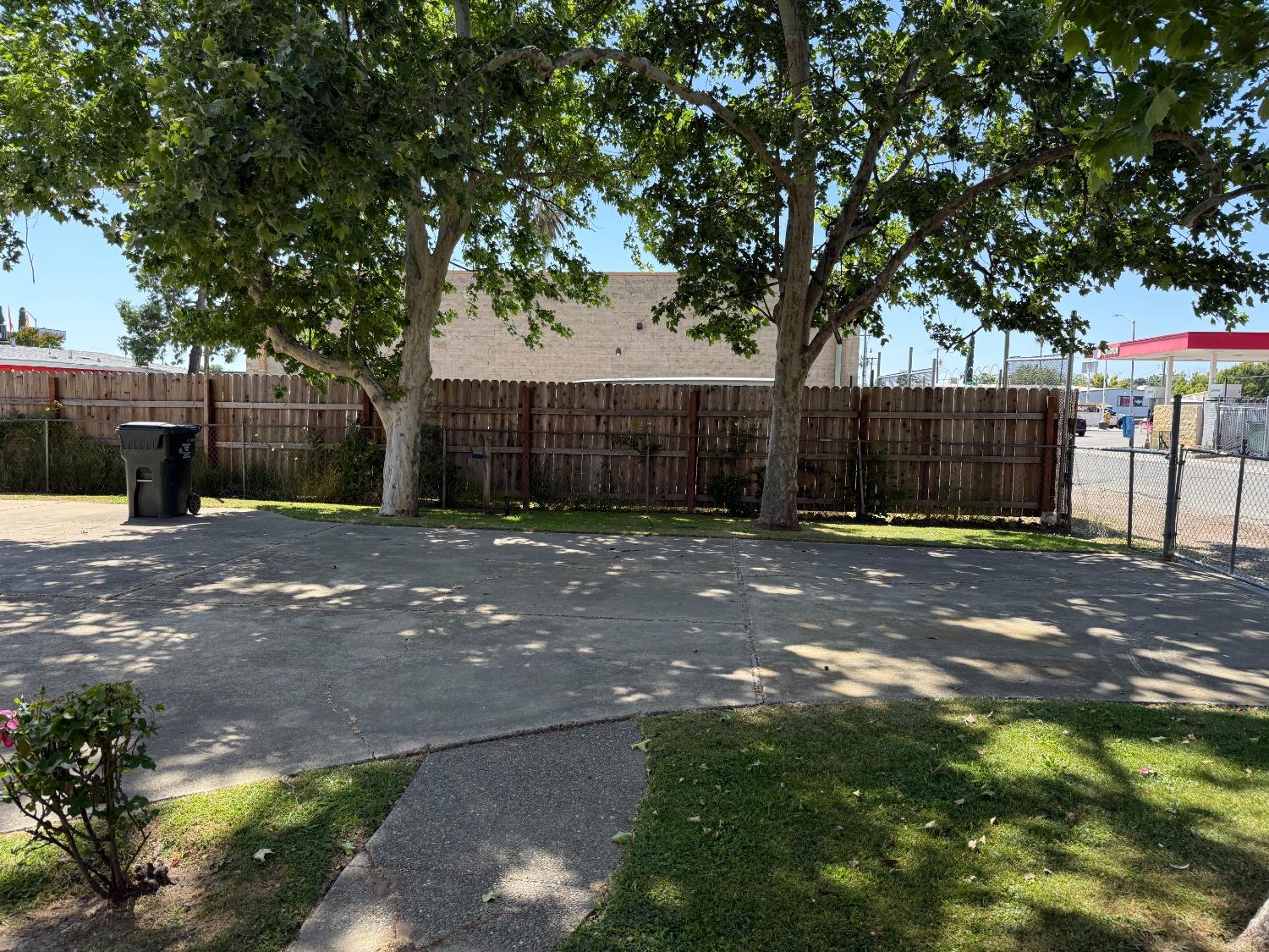 25th Avenue, Sacramento, California image 10