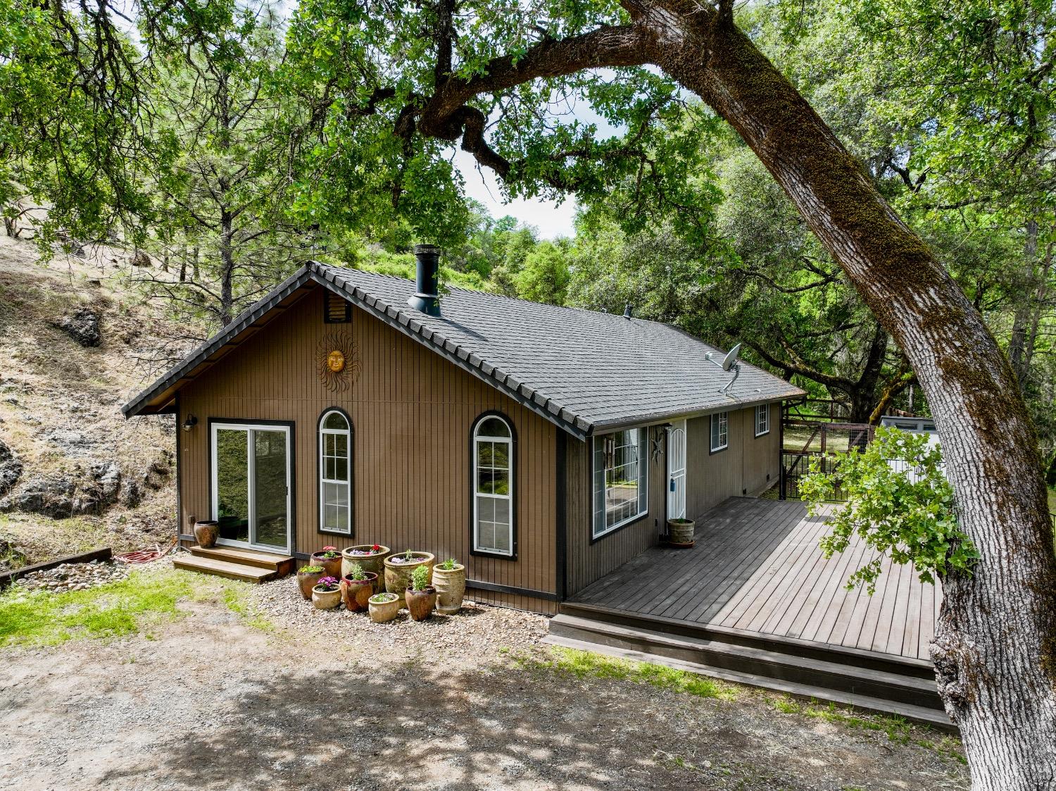 Tom Ray Dr, Grass Valley, California image 6