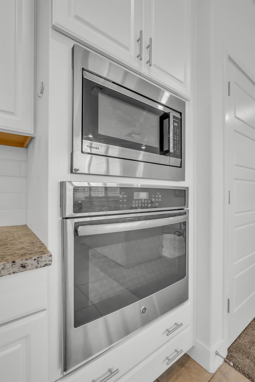 Detail Gallery Image 16 of 51 For 8960 Upbeat Way, Elk Grove,  CA 95757 - 3 Beds | 2/1 Baths