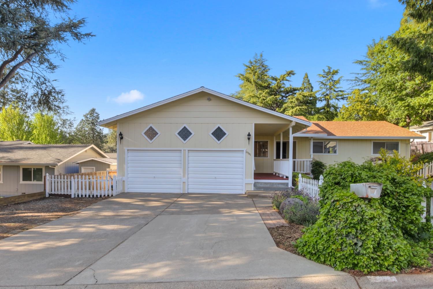 Camino Heights Drive, Camino, California image 44
